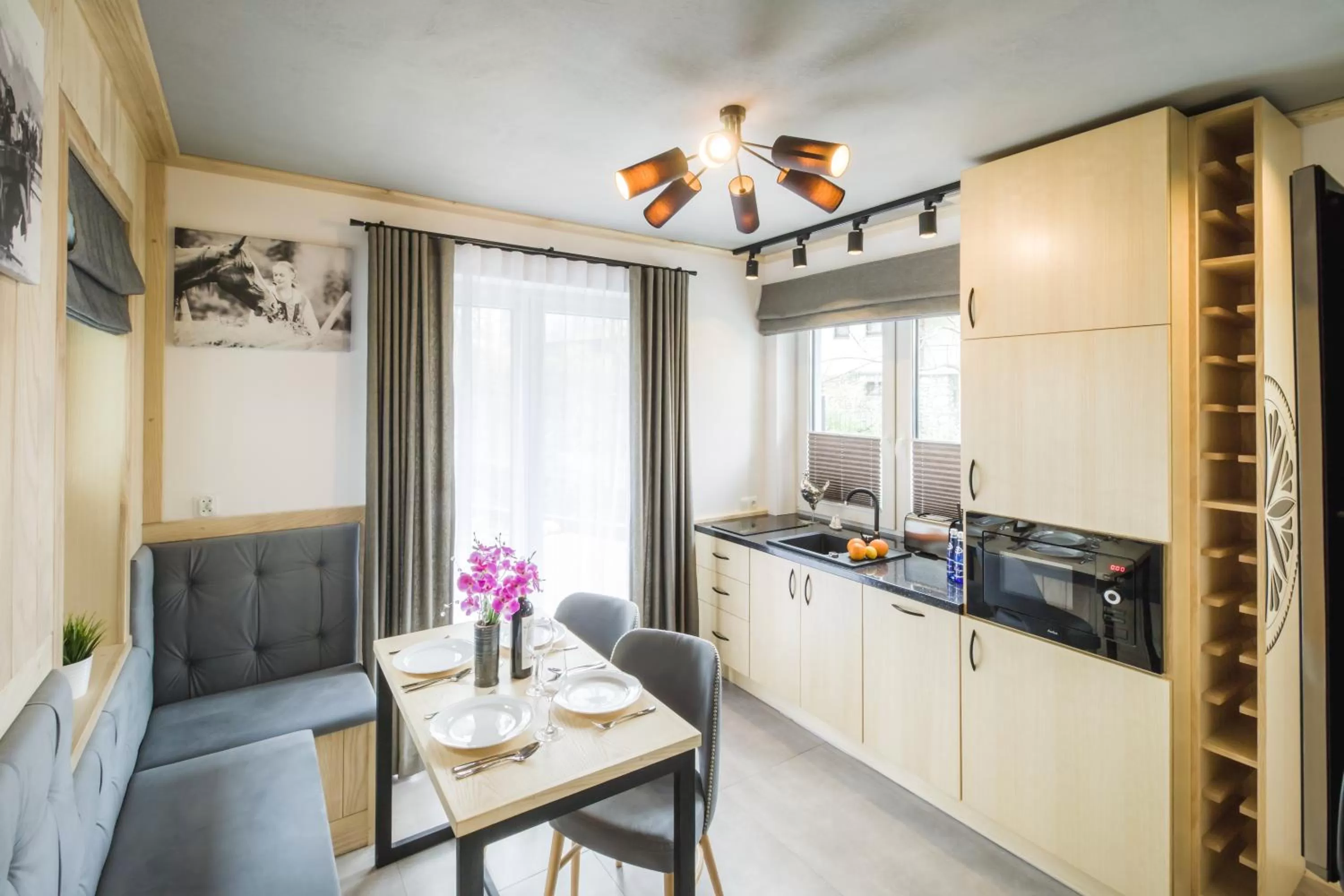 Kitchen or kitchenette, Kitchen/Kitchenette in Jagiellońska Residence