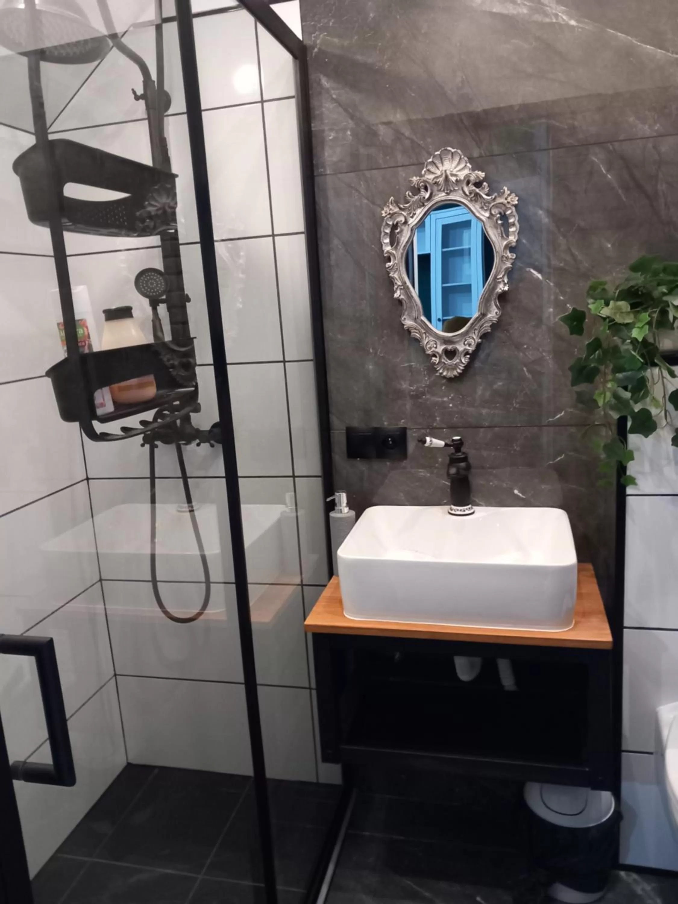 Bathroom in Dom z Sauną i Jacuzzi- na wyłączność lub pokoje