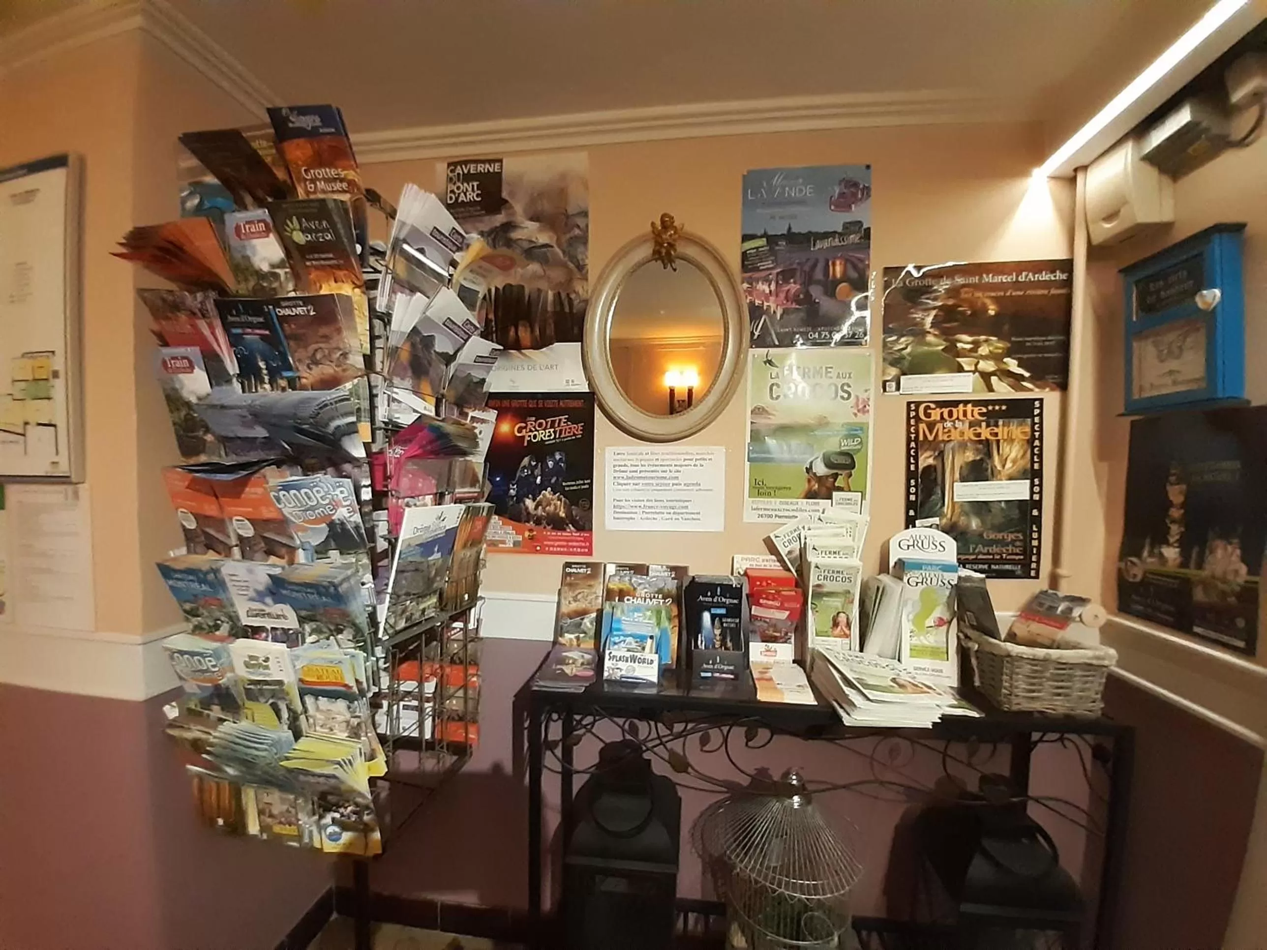 Property building in Hôtel du Tricastin