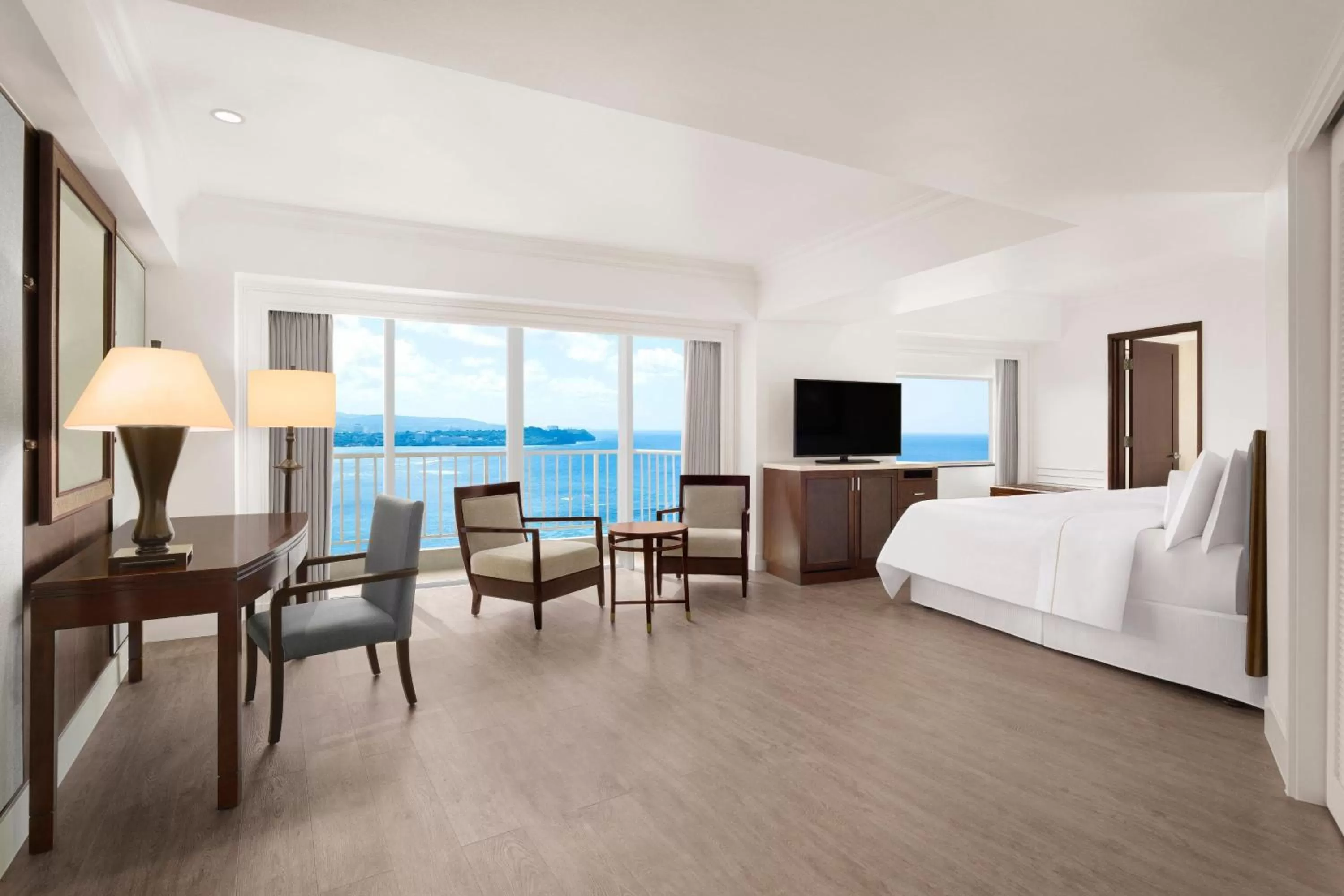 Photo of the whole room, Bed in The Westin Resort Guam