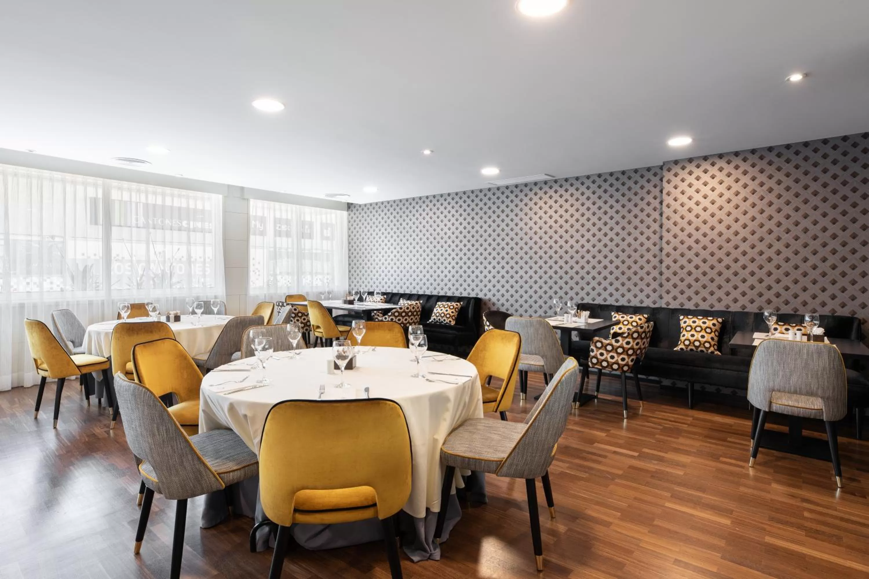 Restaurant/places to eat in Eurostars Atlántico