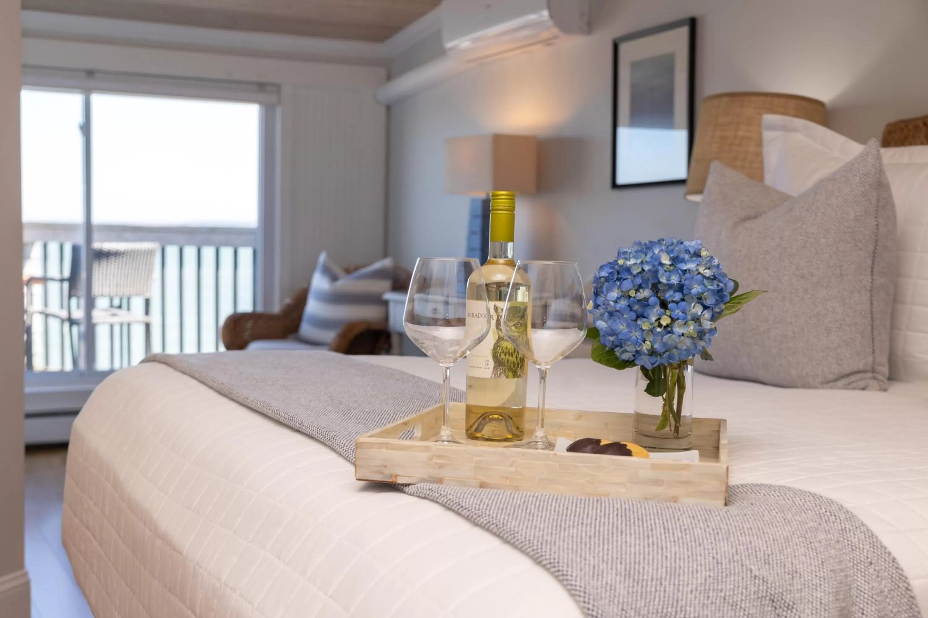 Bed in Inn on the Sound