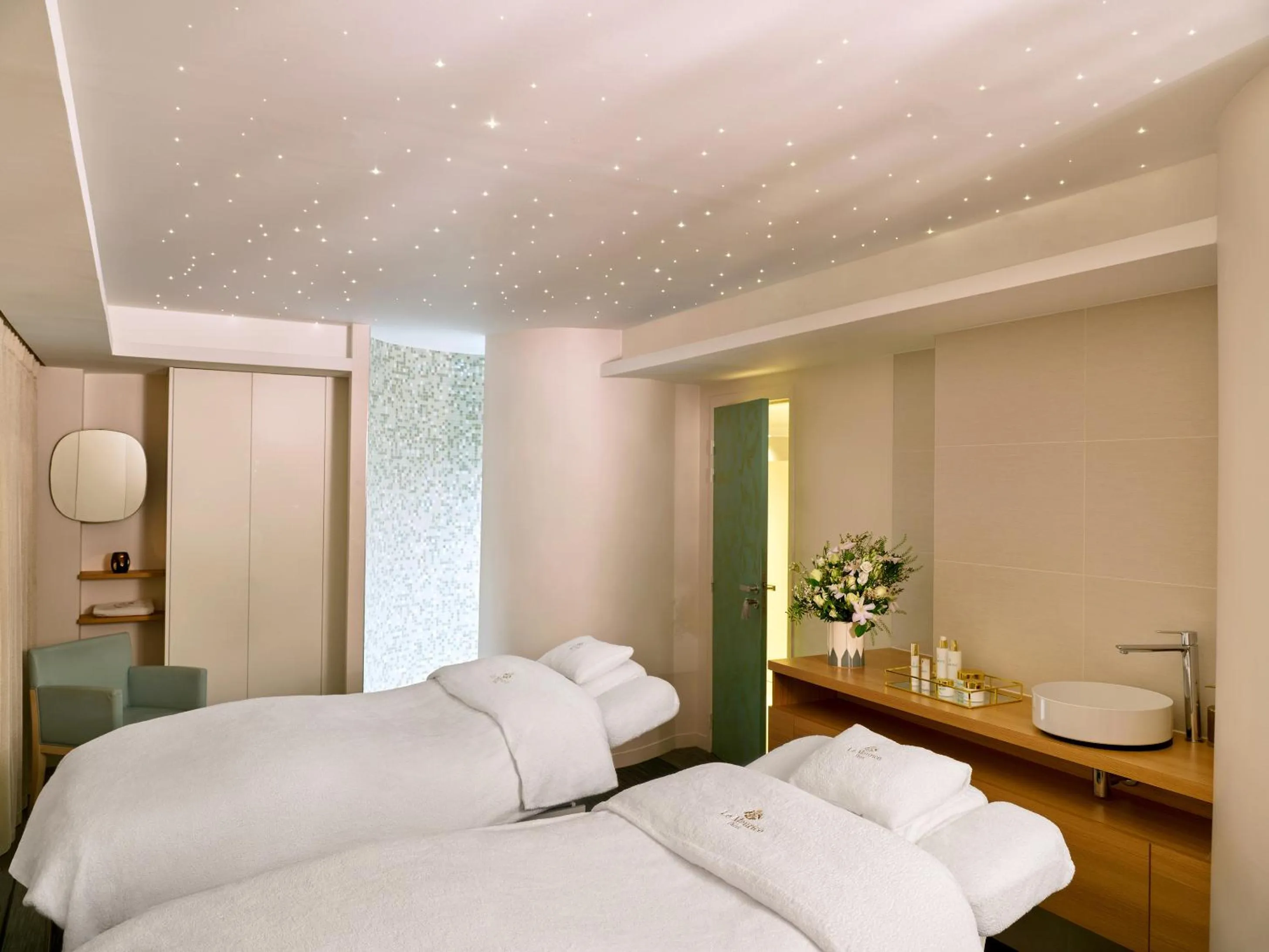 Spa and wellness centre/facilities, Bed in Le Meurice – Dorchester Collection