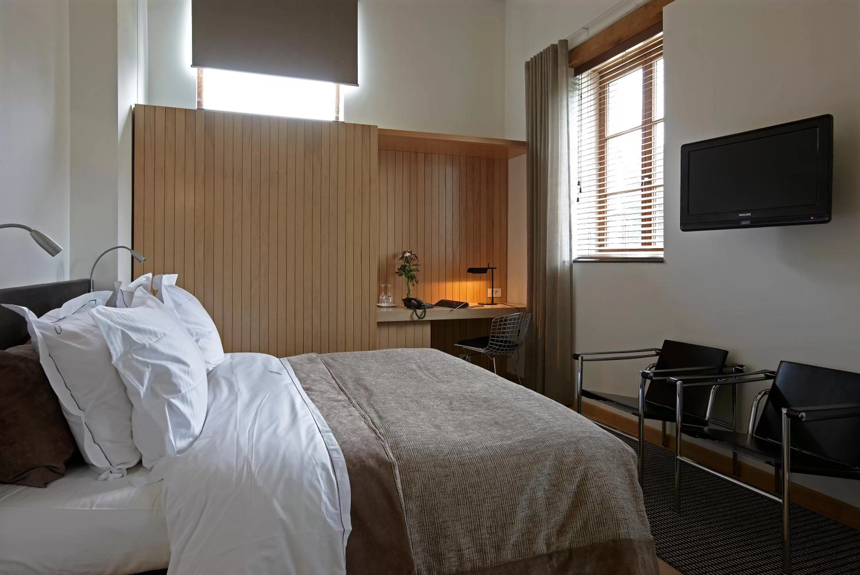 Photo of the whole room, Bed in B&B Baron’s House Neerijse-Leuven