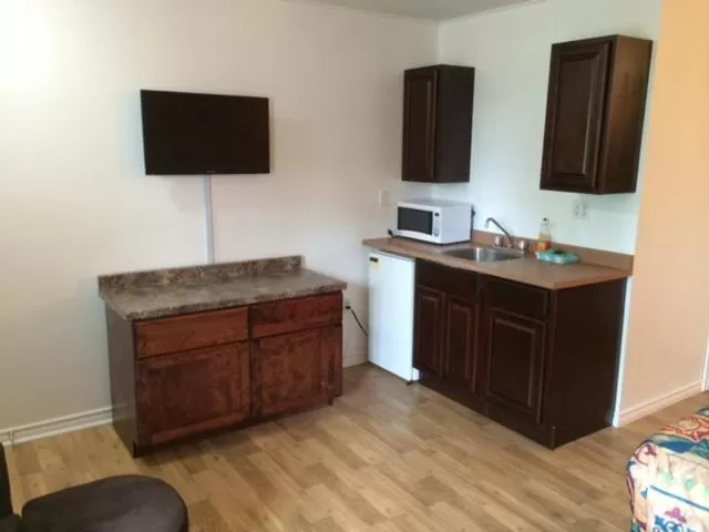 Bedroom in Carleton Motel and Coffee Shop