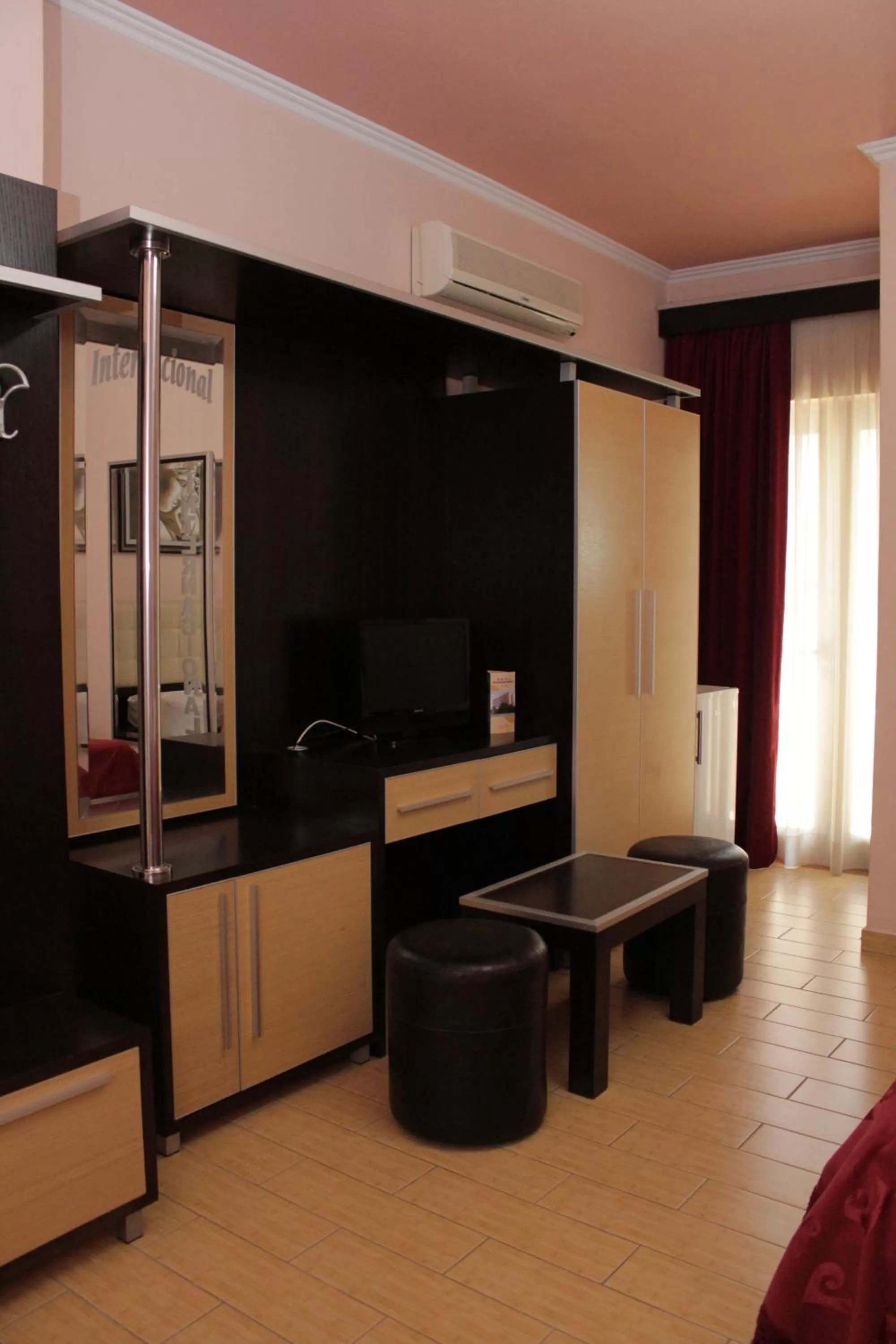 TV/Entertainment Center in Fieri International Hotel