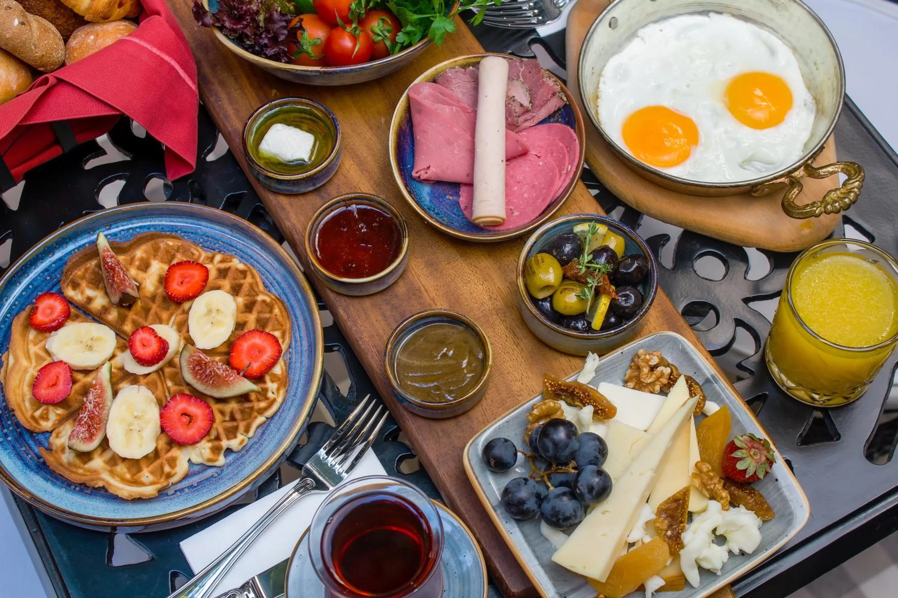 Restaurant/places to eat in The Soul Istanbul Hotel