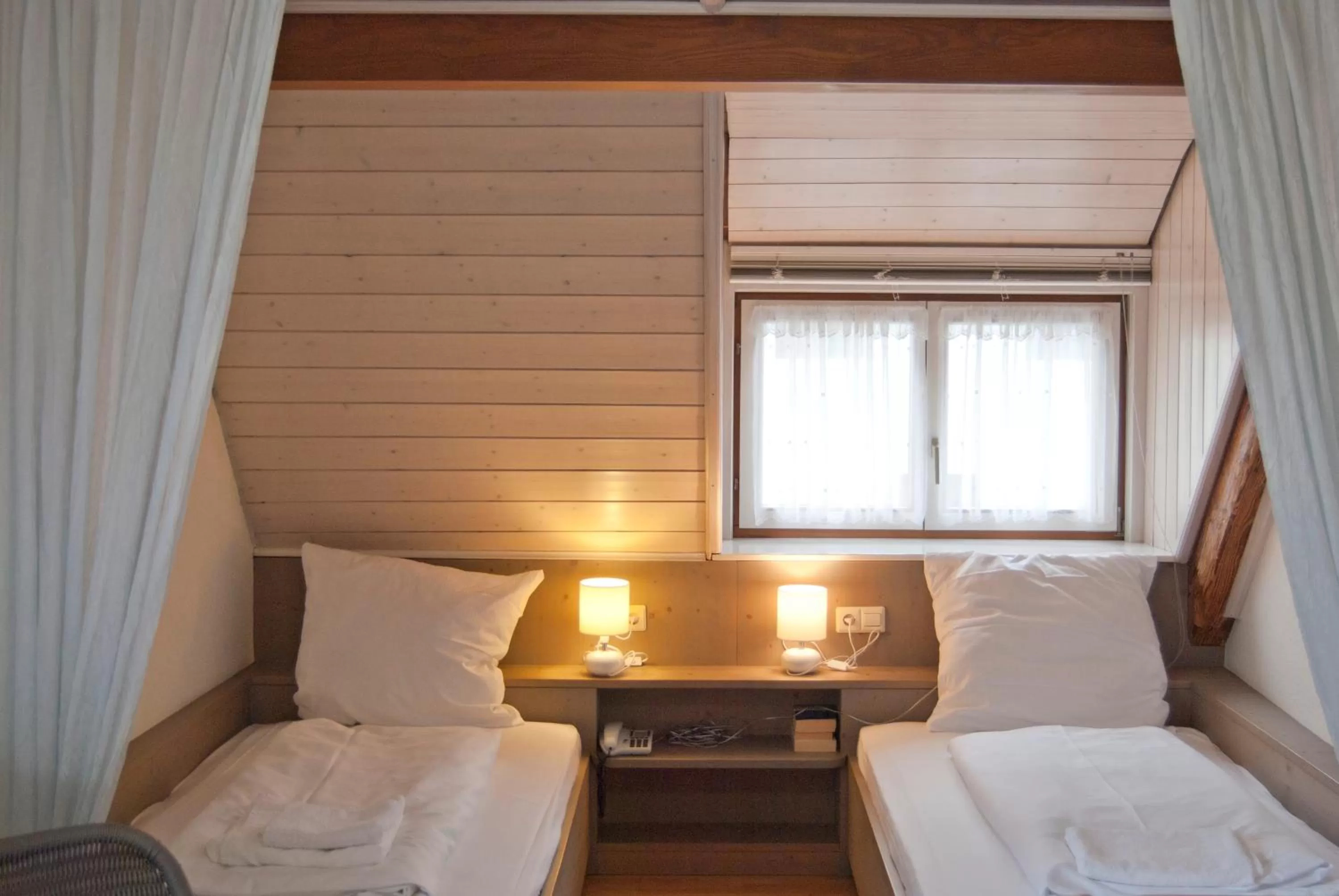 Bed in Gasthaus zum Löwen - Restaurant Akropolis