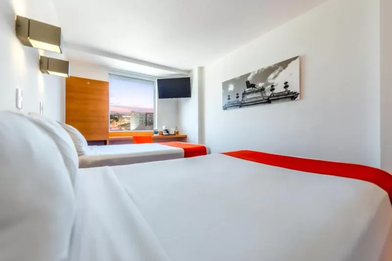 Bedroom, Bed in Sleep Inn Leon Antares