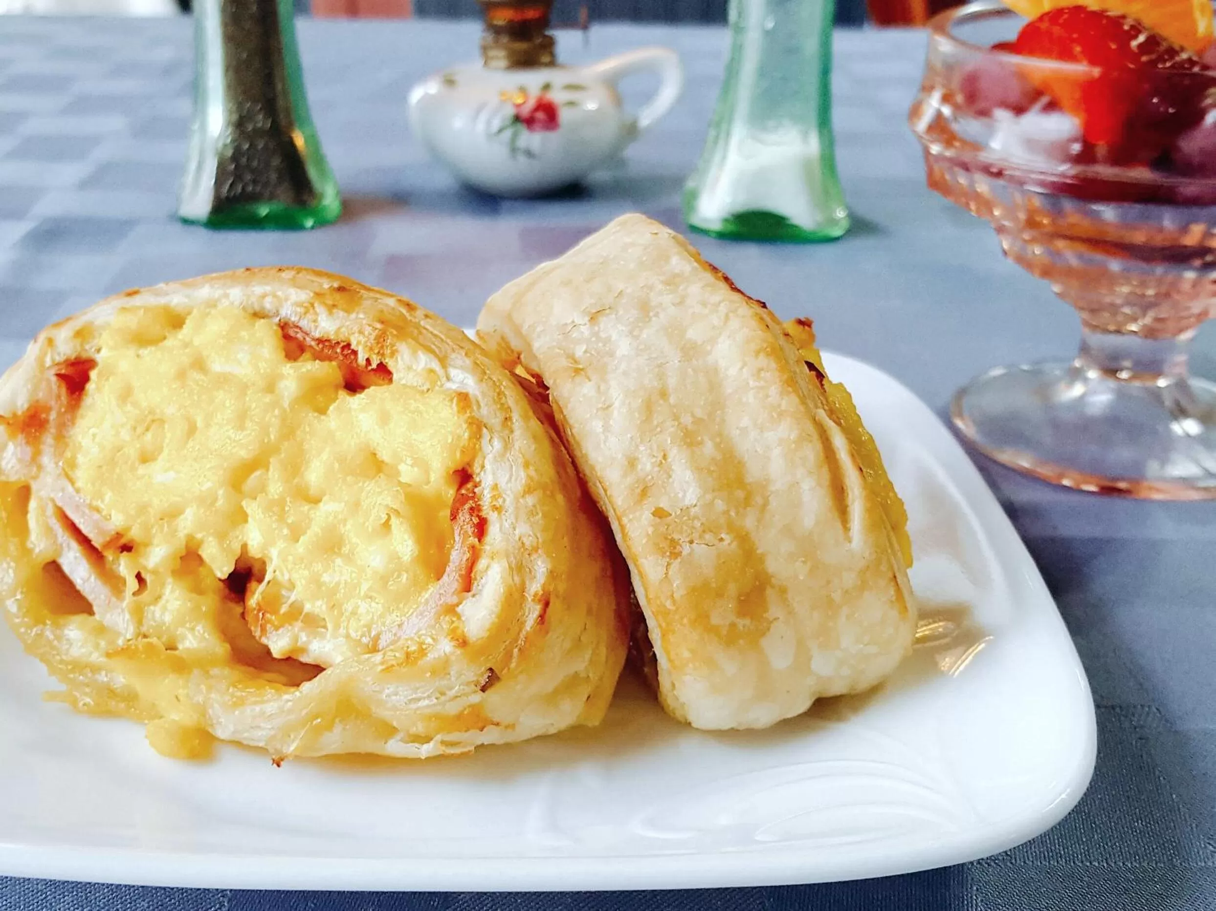 Breakfast in Holidae House Bed & Breakfast