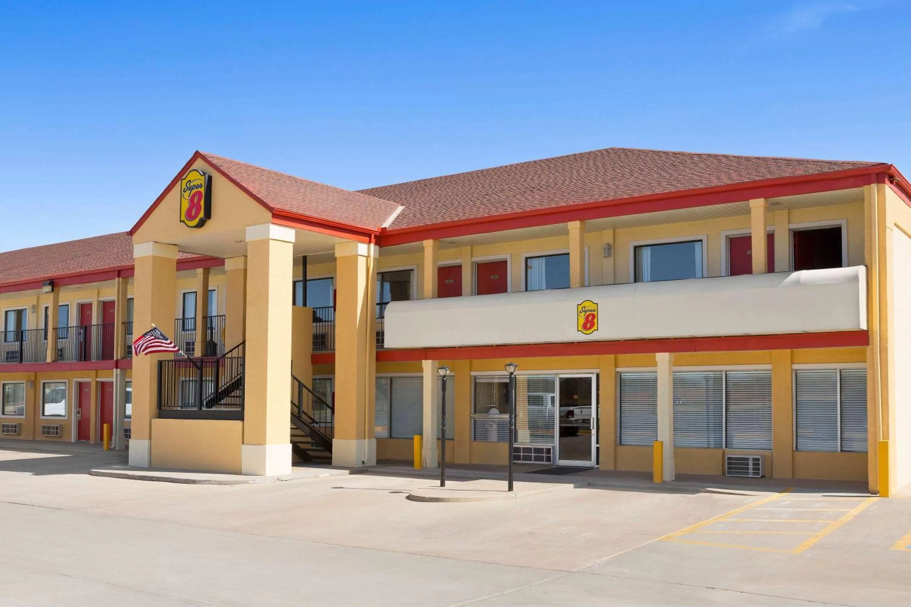 Property building in Super 8 by Wyndham Woodward