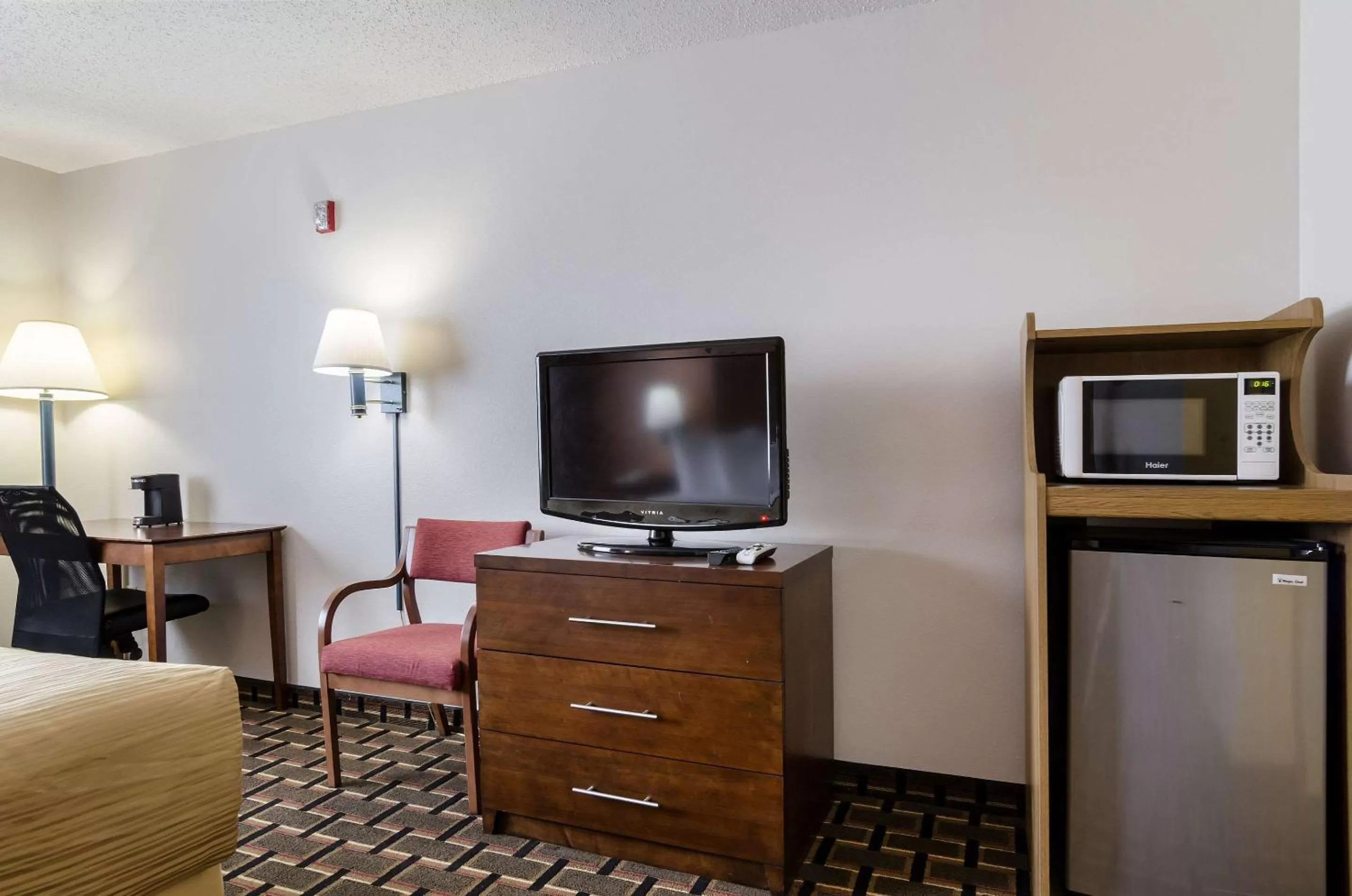 Photo of the whole room in Quality Inn Osceola
