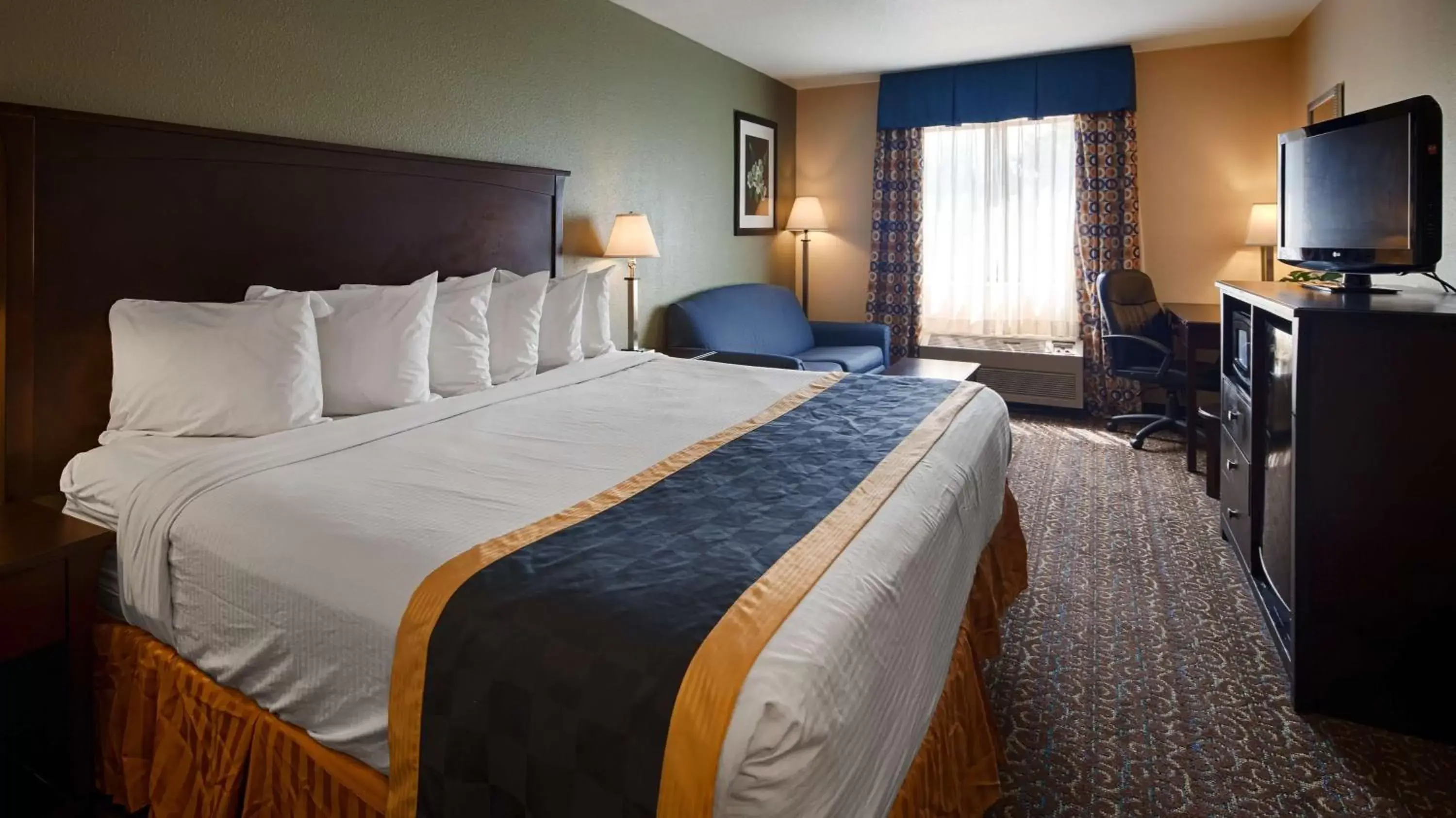 King Room - Non-Smoking in Best Western Richland Inn Mansfield King Room - Non-Smoking in Best Western Richland Inn Mansfield