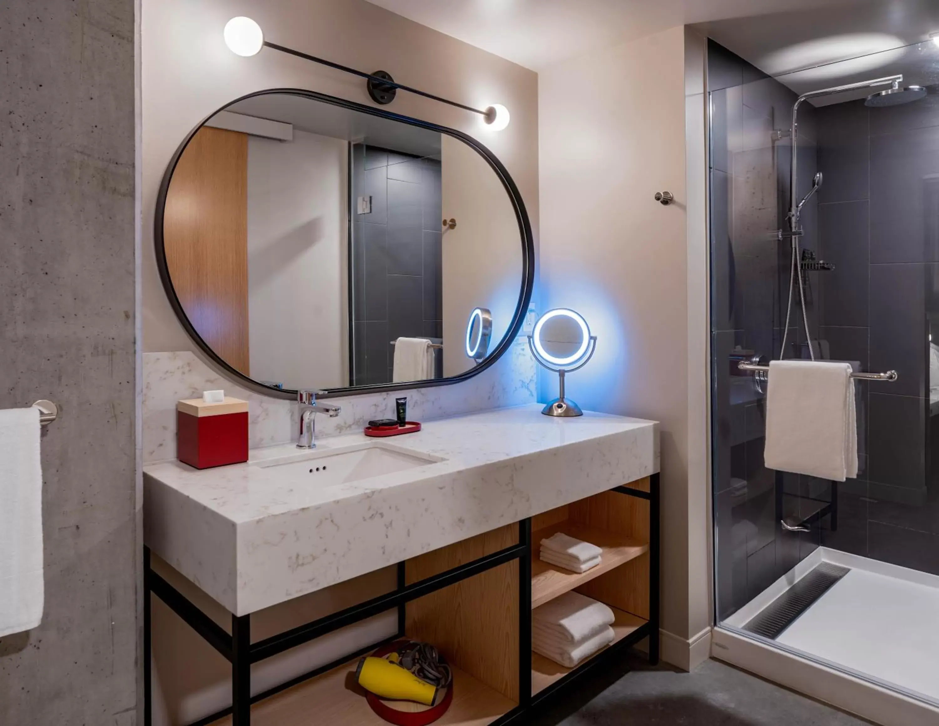 King Room with West Hills View in Hyatt Centric Downtown Portland King Room with West Hills View in Hyatt Centric Downtown Portland