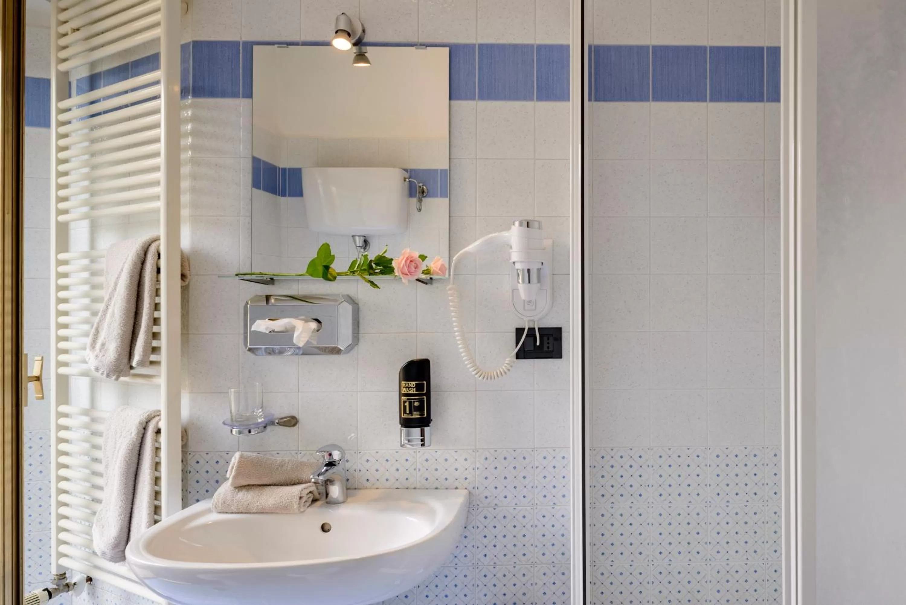 Bathroom in Hotel San Francesco e il lupo