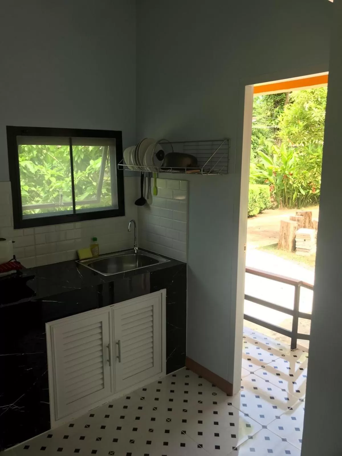 Kitchen or kitchenette, Kitchen/Kitchenette in Fine Times Resort