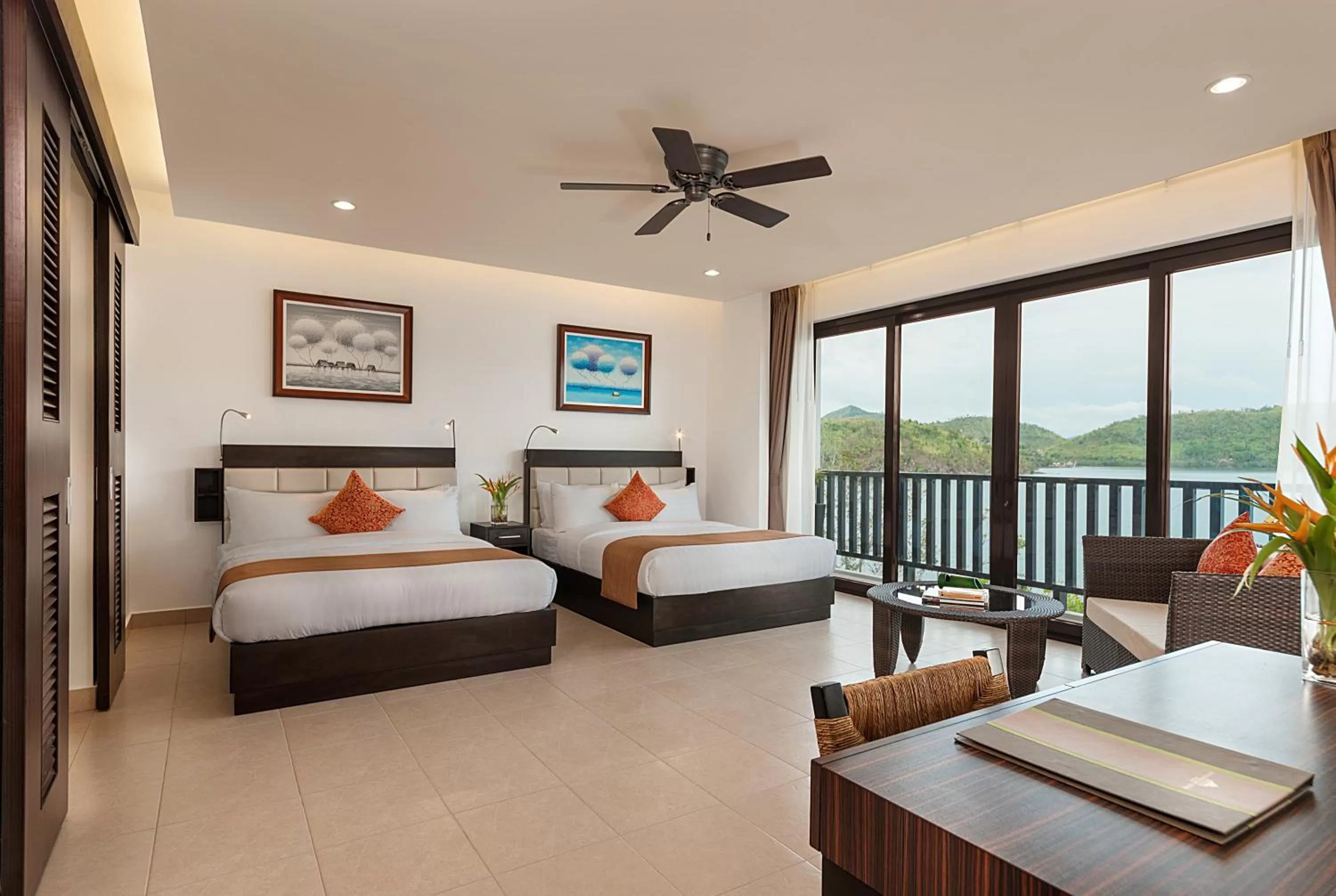 Bedroom, Bed in Busuanga Bay Lodge