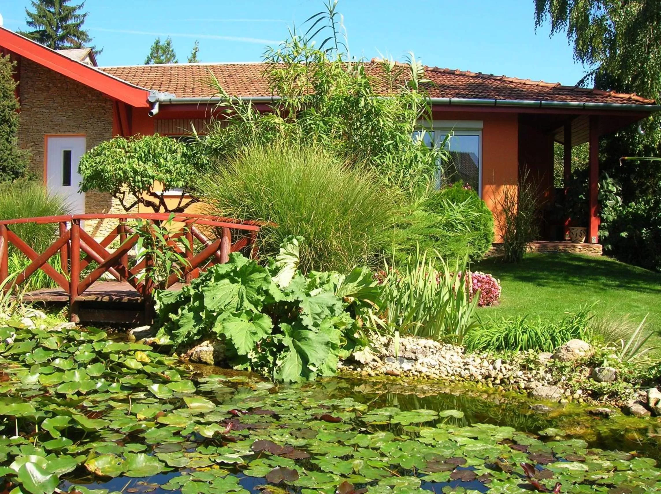 Garden, Property Building in Green Park Villa