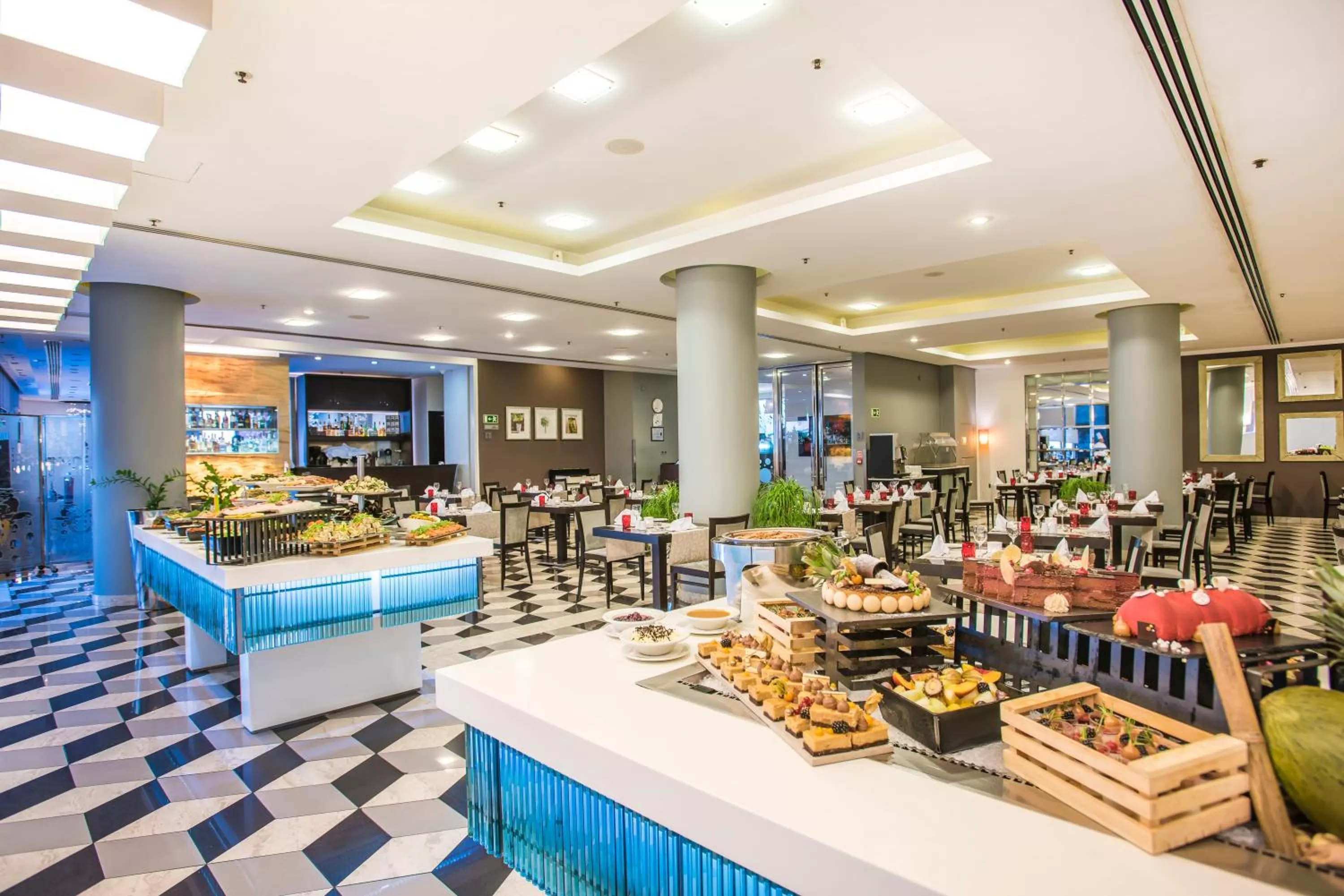 Restaurant/places to eat in AX The Palace