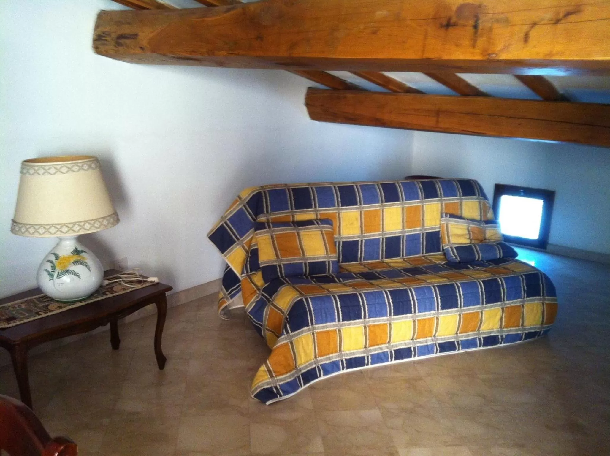 Seating area, Bed in Cav Costa degli Etruschi