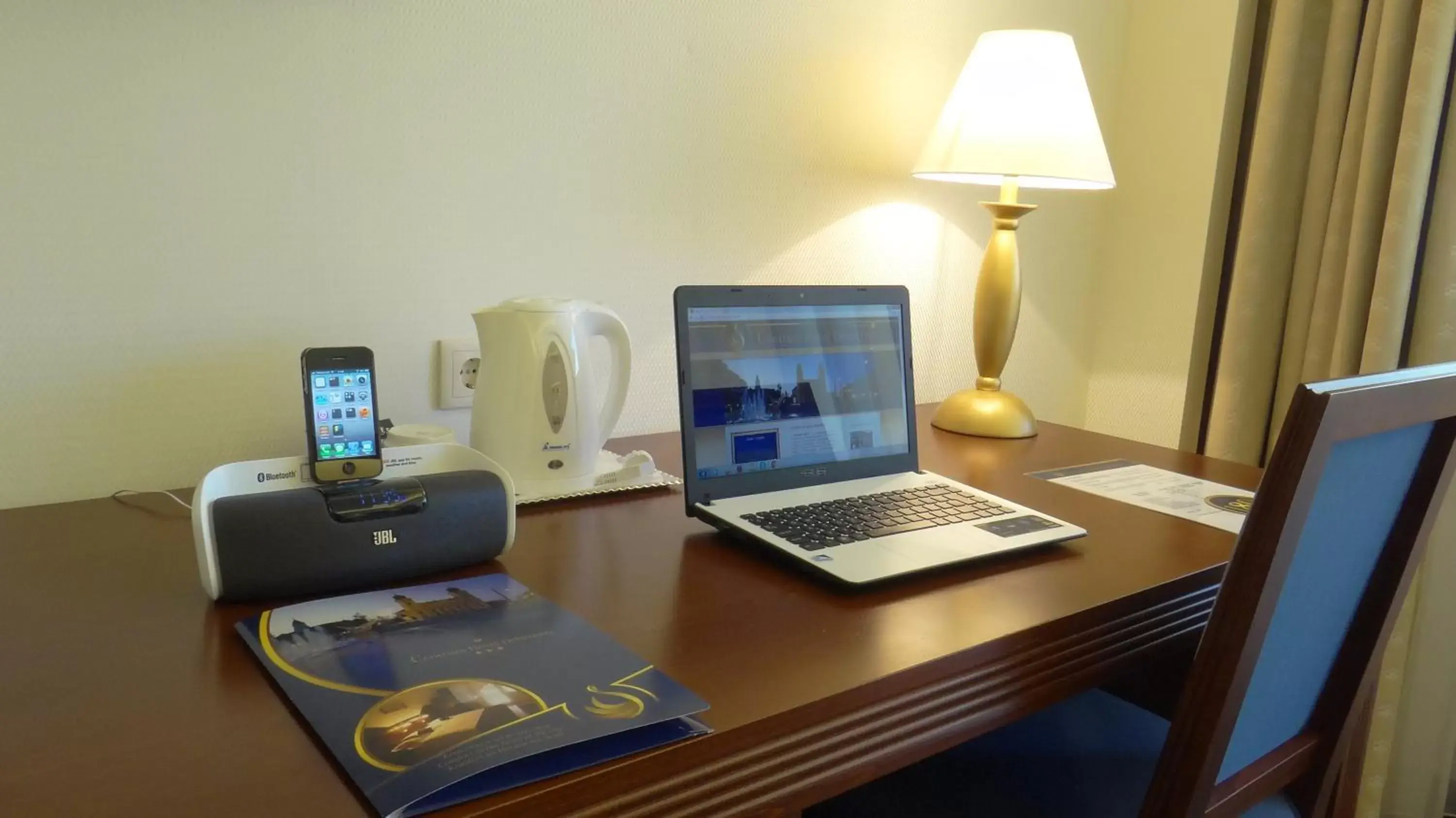 Deluxe Double Room with Balcony - single occupancy in Centrum Hotel Deluxe Double Room with Balcony - single occupancy in Centrum Hotel