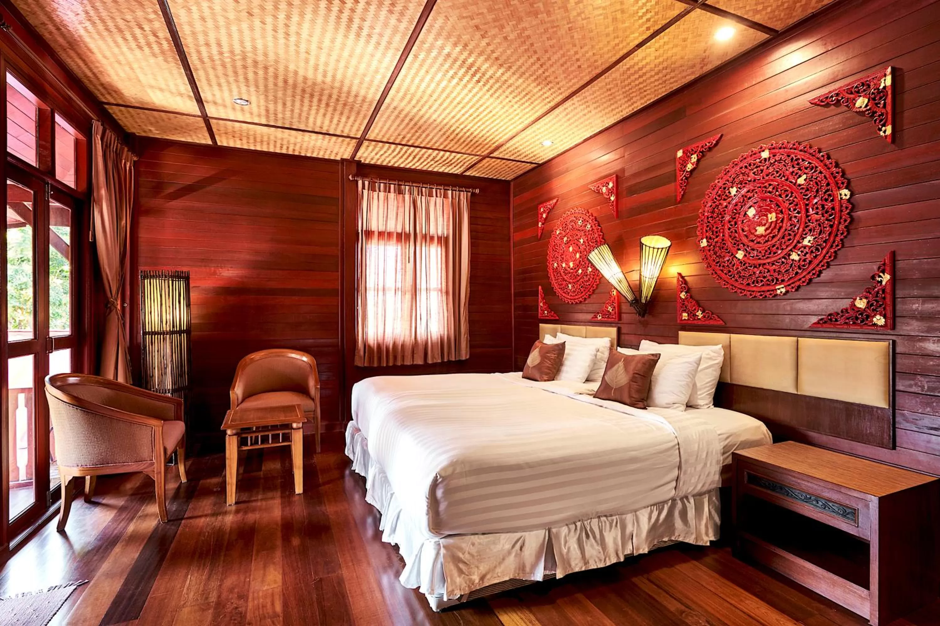 Bed in Ruenkanok Thaihouse Resort