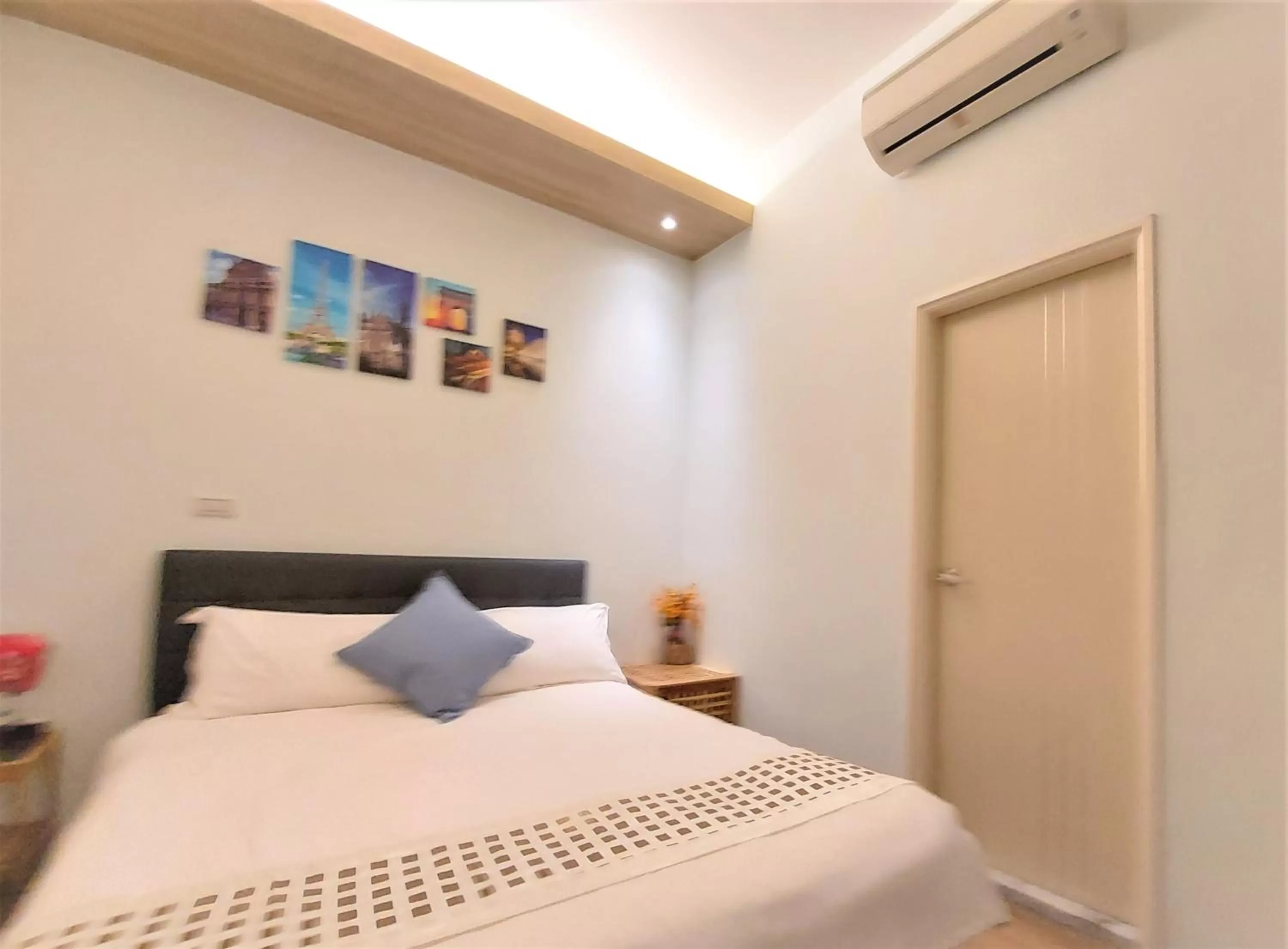 Photo of the whole room, Bed in Dosun B&B