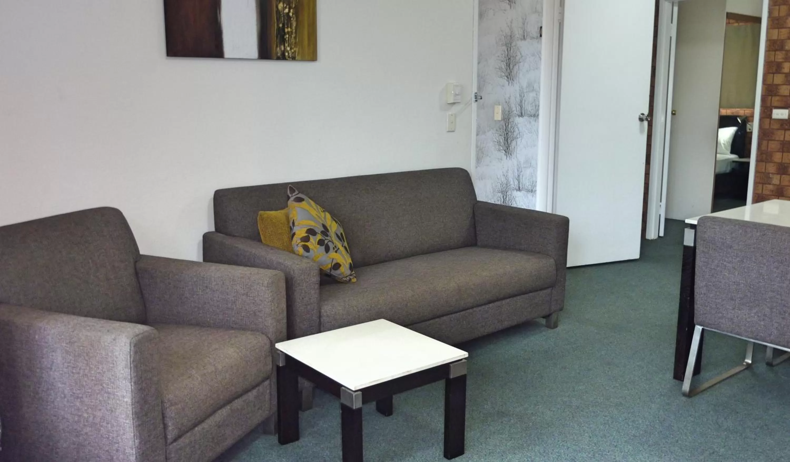 Living room in Jadran Motel & El Jays Holiday Lodge