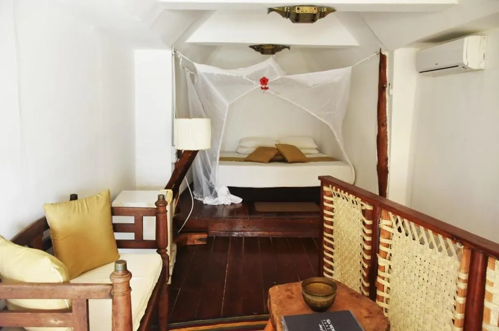 Photo of the whole room, Bed in Sea View Lodge Boutique Hotel