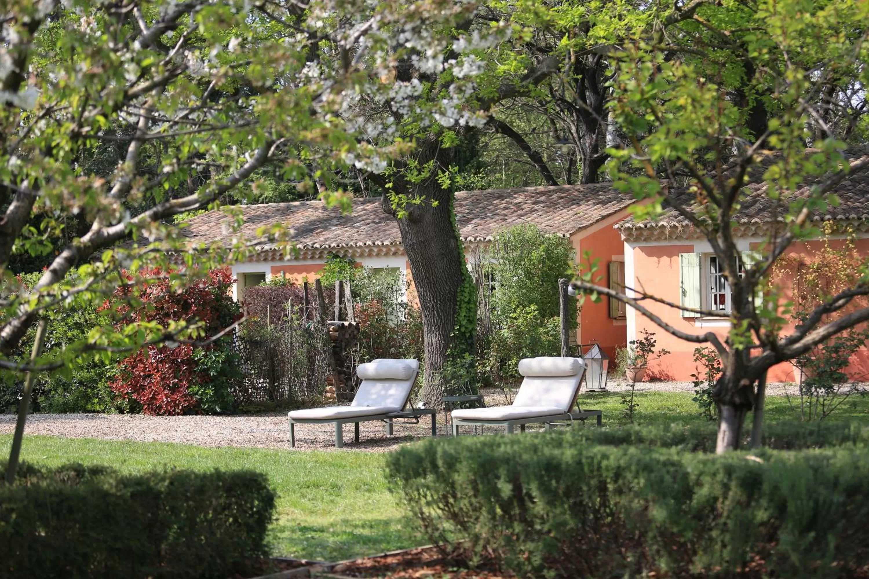 Patio in Le Pavillon Vert - B&B