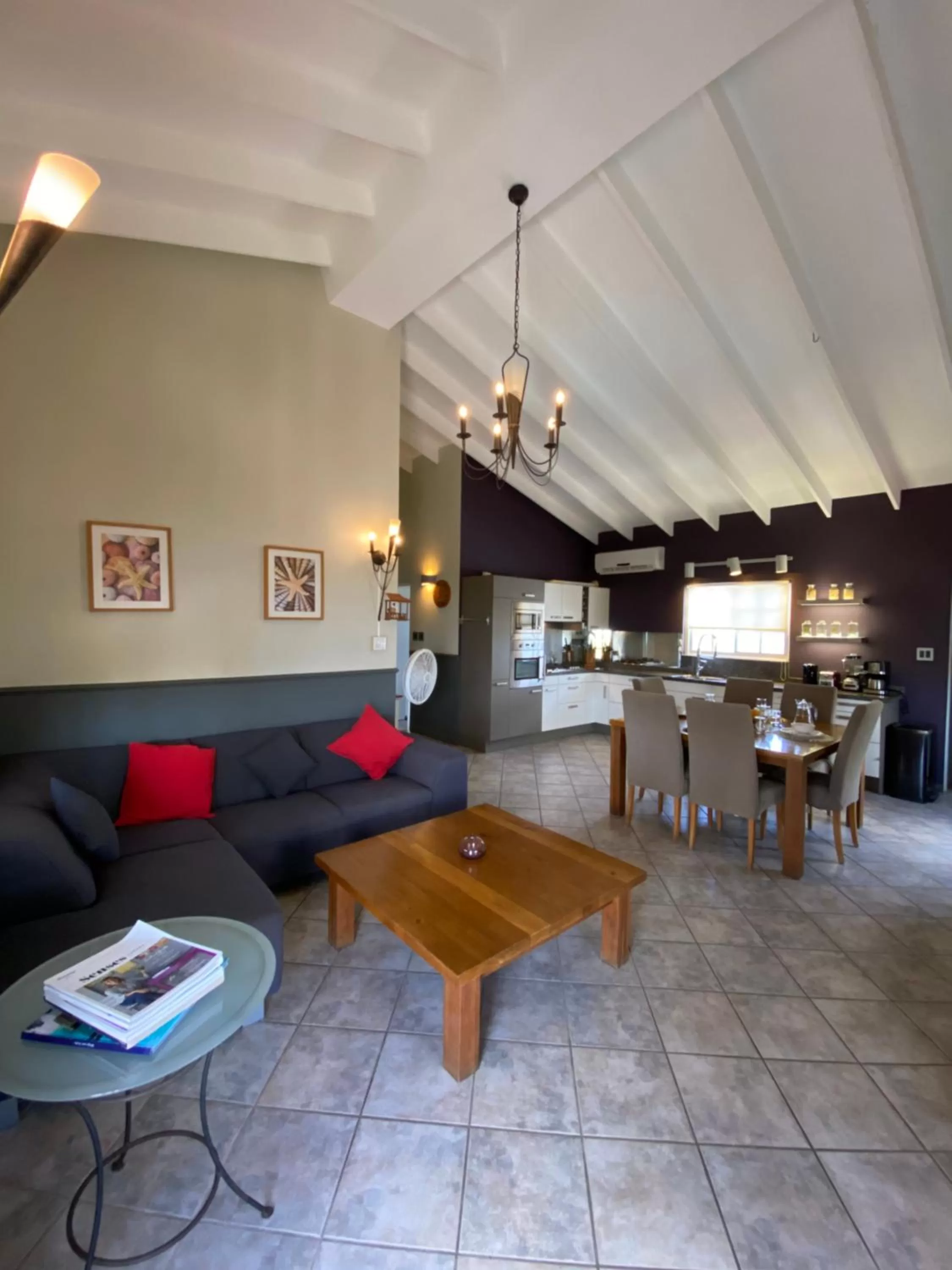 Living room, Seating Area in La Felicidad