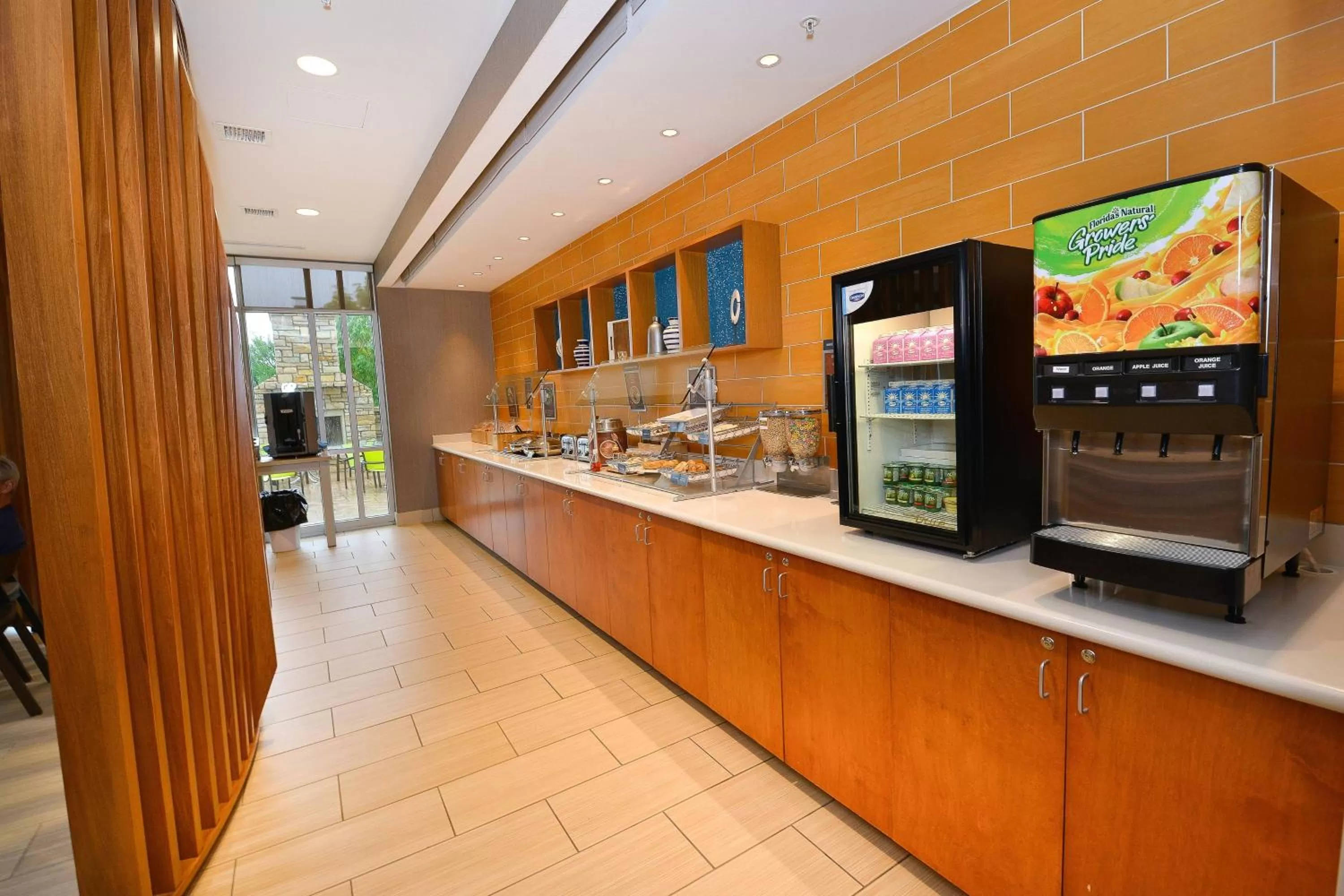 Breakfast in SpringHill Suites by Marriott Grand Forks