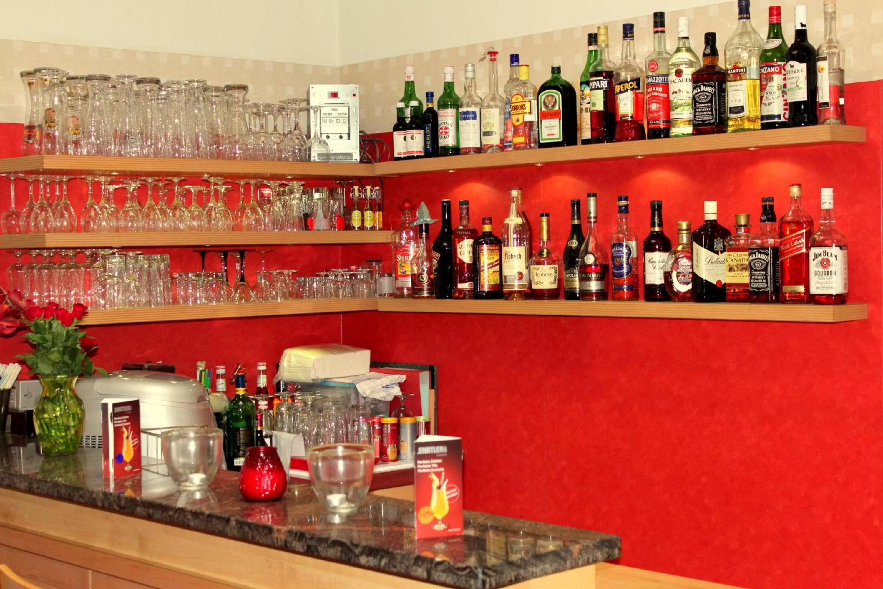 Alcoholic drinks in NP Hotel Wallis