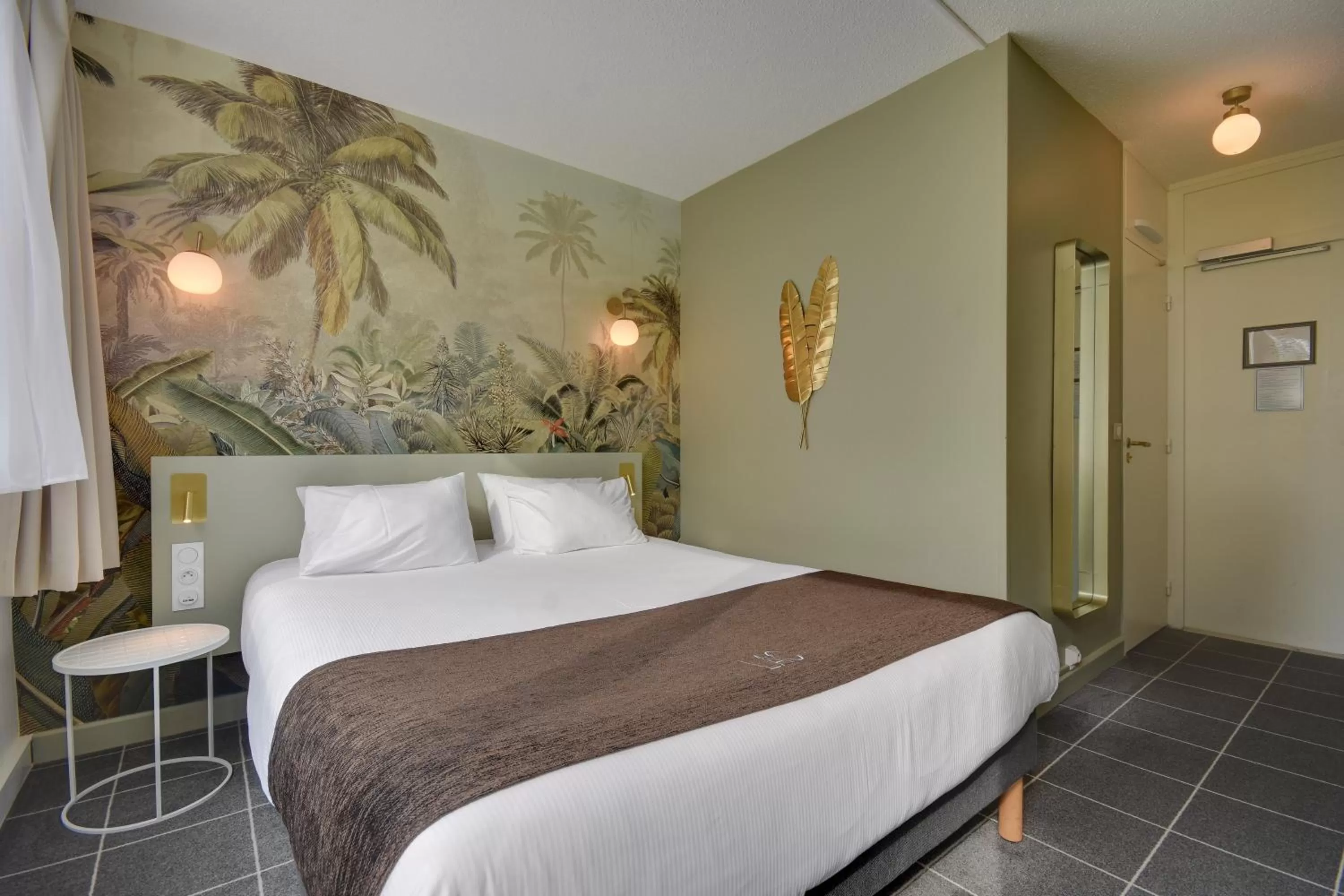 Property building, Bed in Best Western Hotel du Lac Dunkerque- Restaurant ouvert 7/7 midi et soir