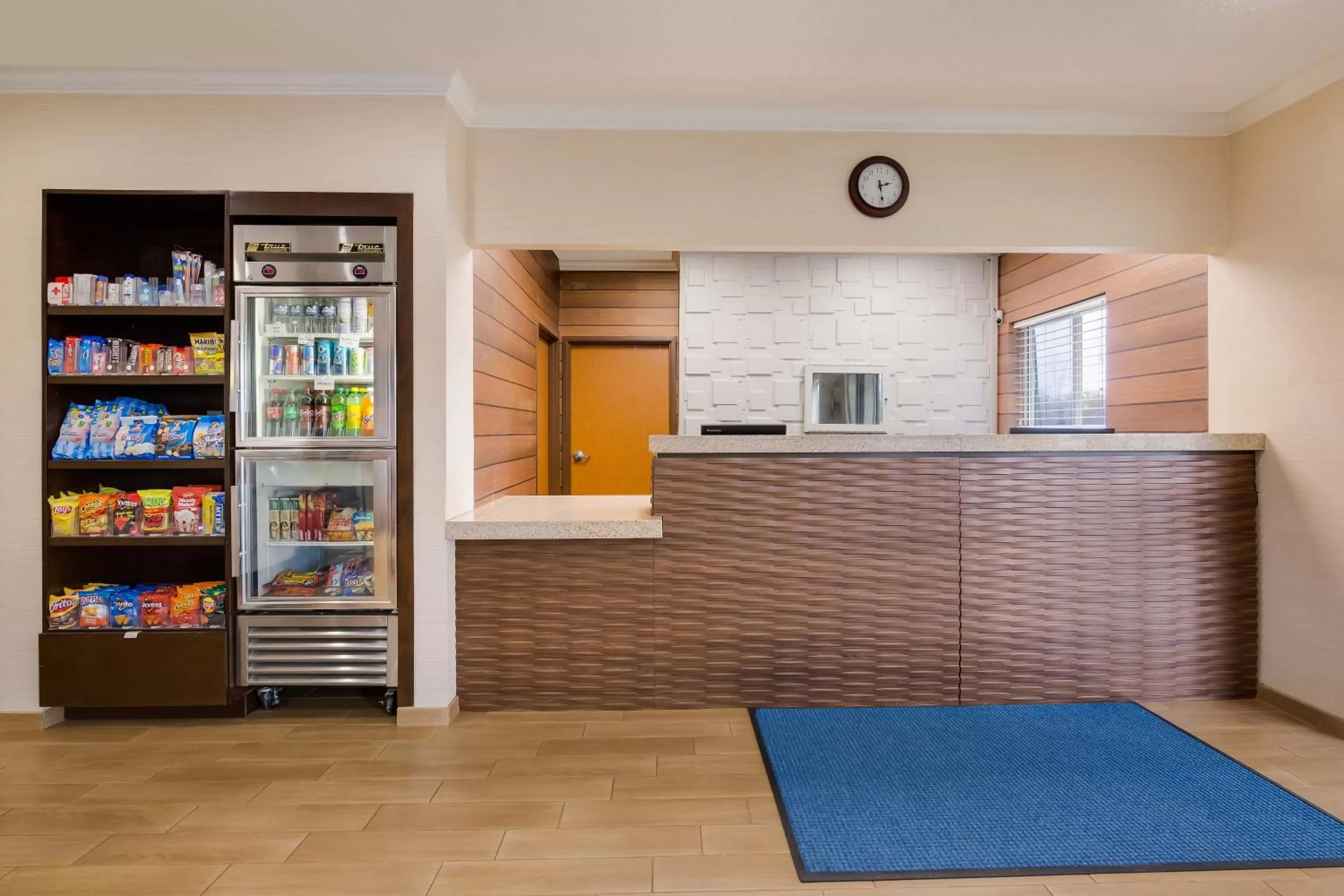 Lobby or reception in AmericInn by Wyndham Minot