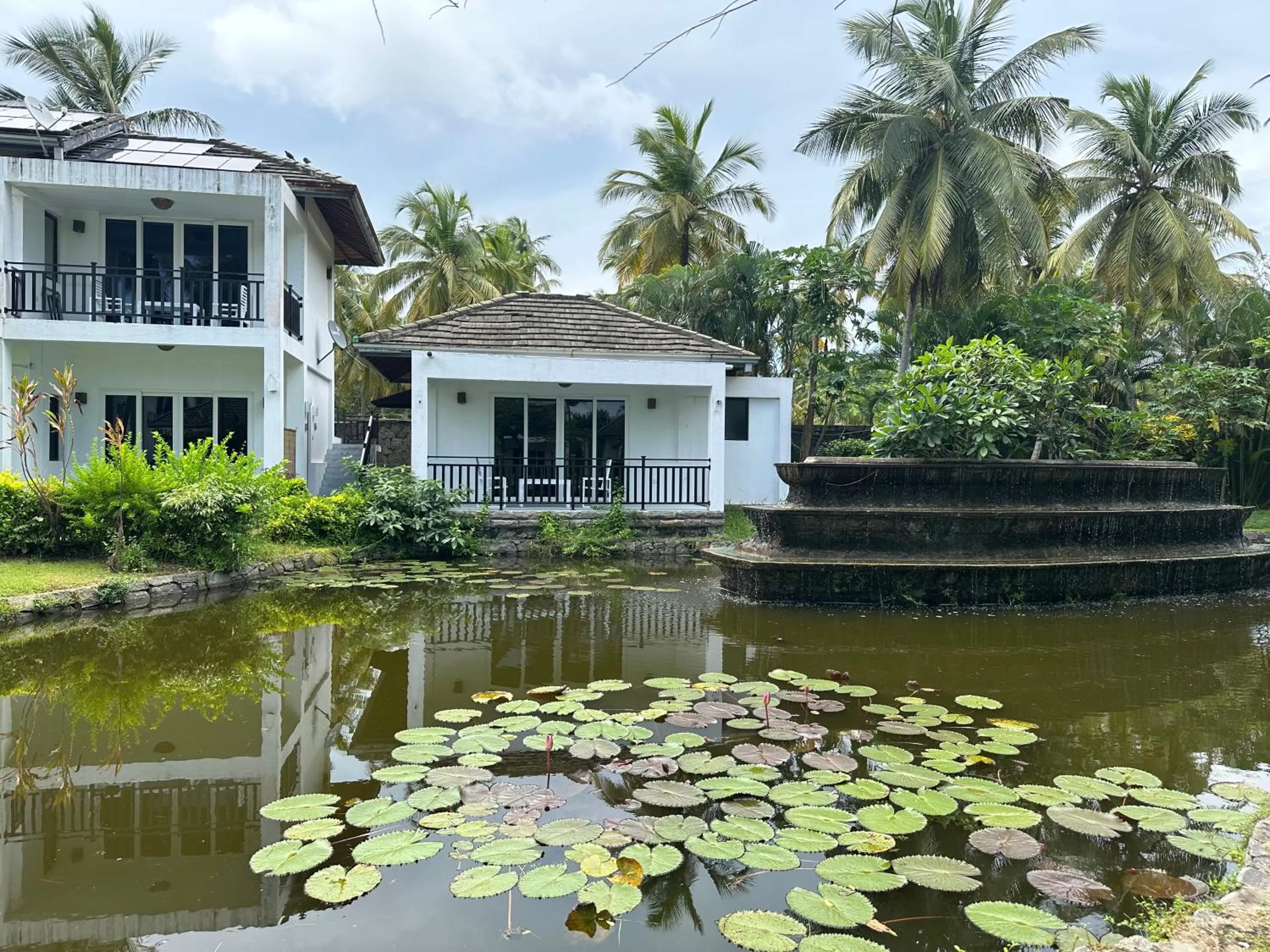 Property building in Amaluna Resorts