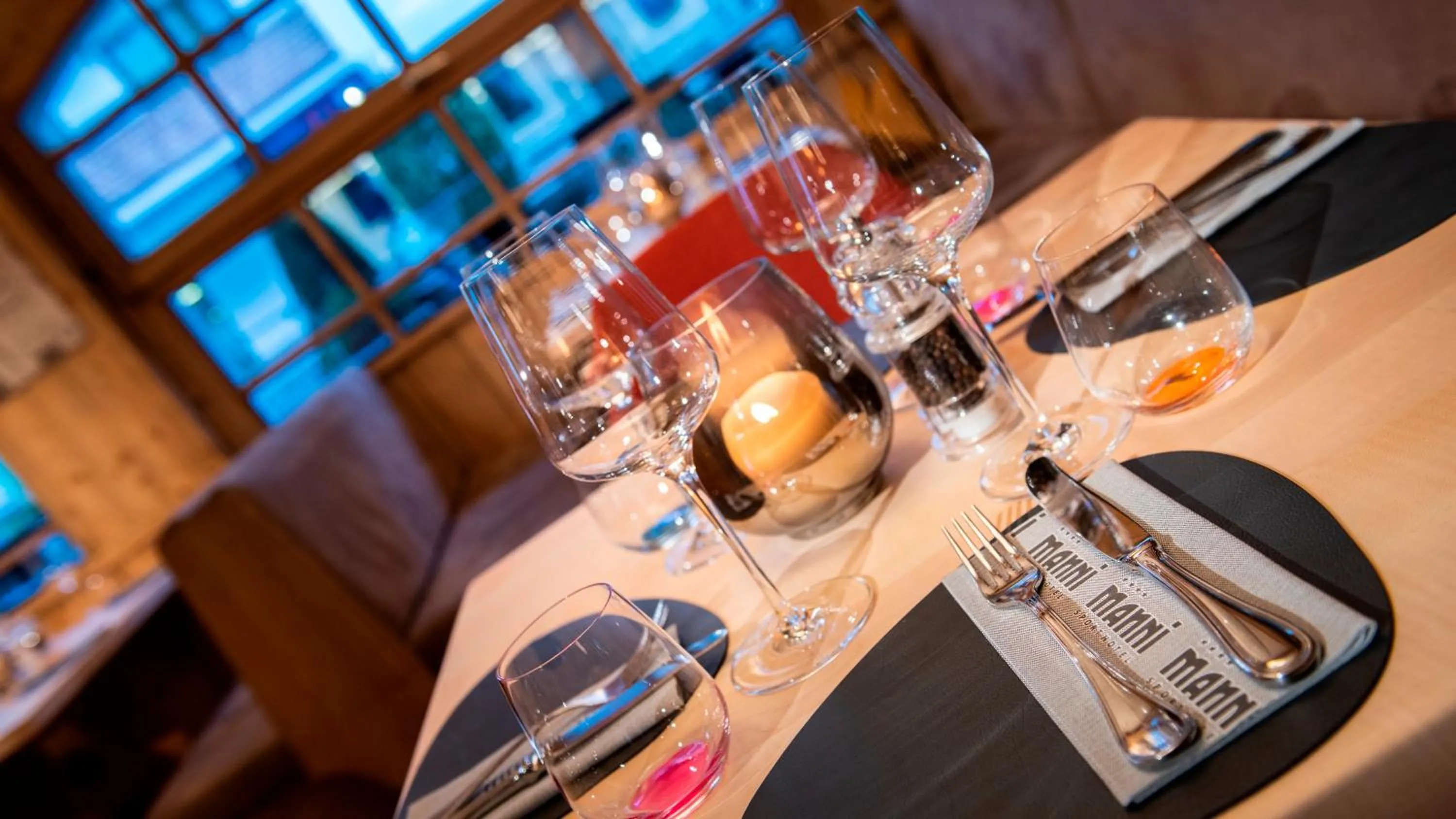 Restaurant/places to eat in MANNI das Hotel