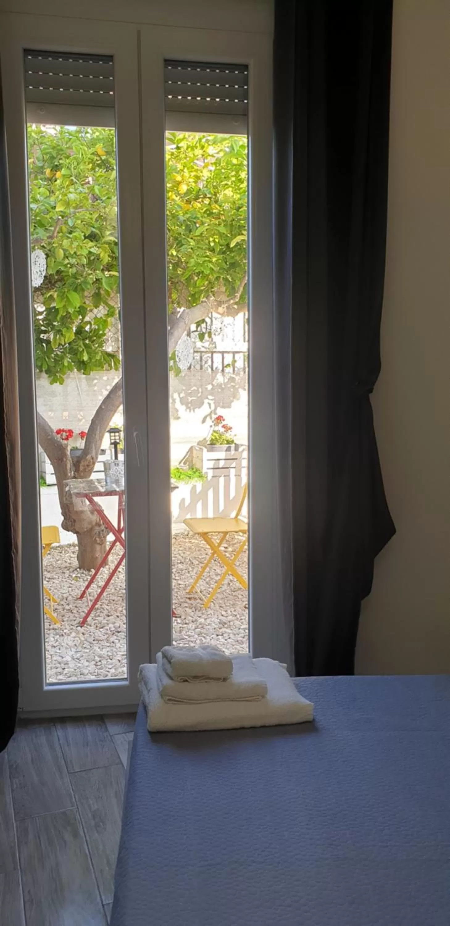 Garden in UN PASSO DAL MARE bed&breakfast San Salvo Marina