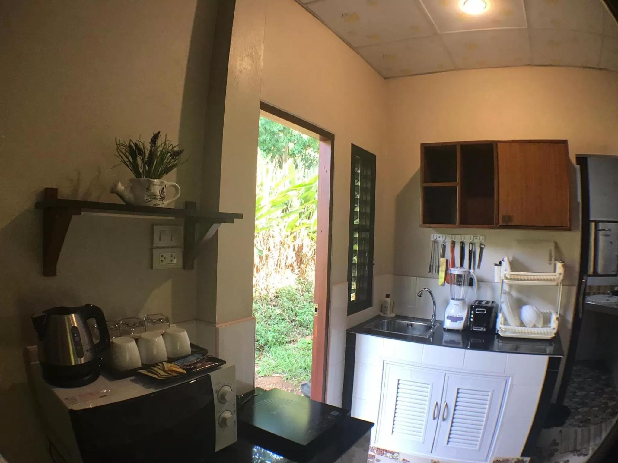 Kitchen or kitchenette, Kitchen/Kitchenette in Fine Times Resort