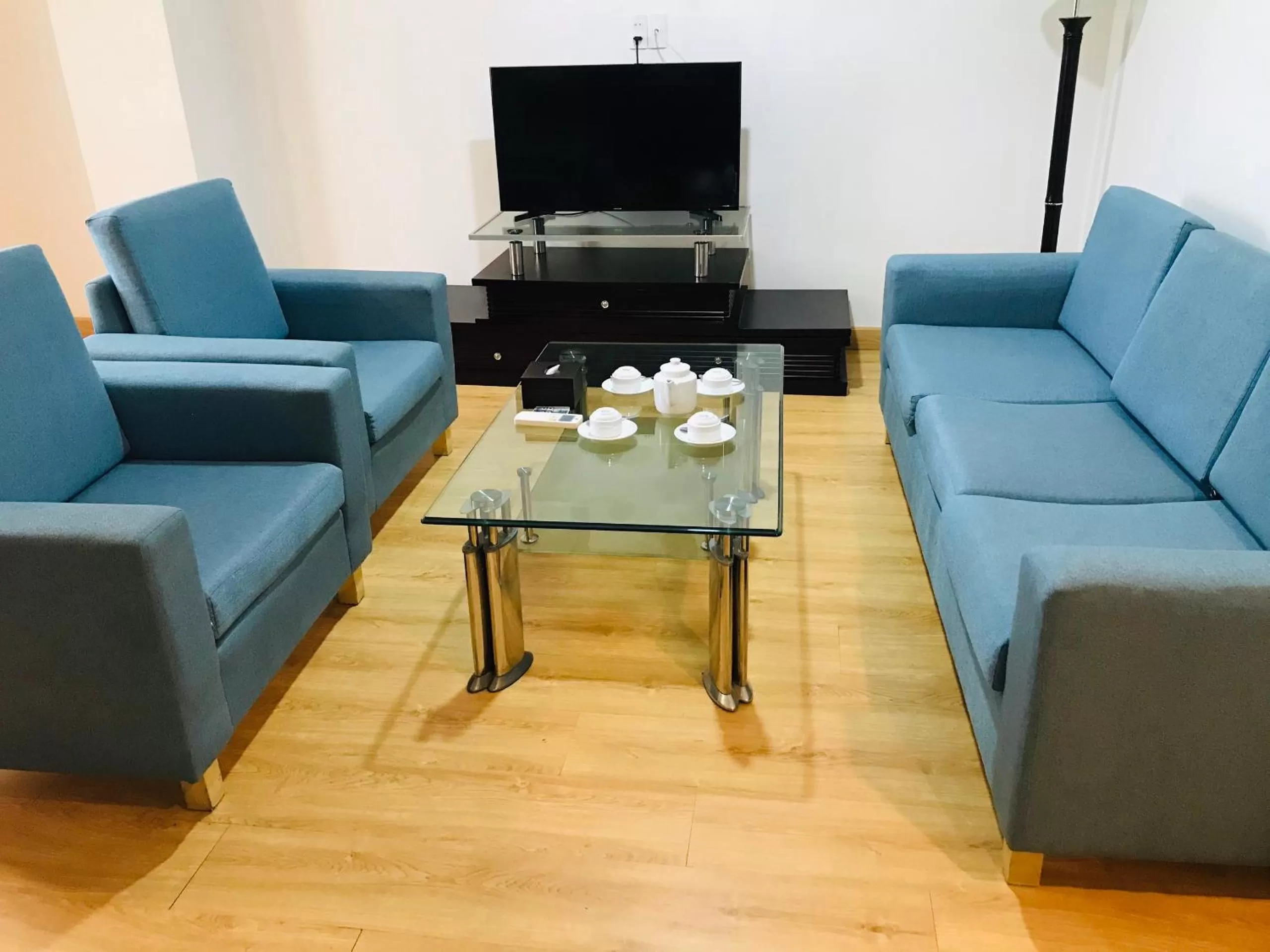 Living room in ALUNA Ben Thanh Hotel