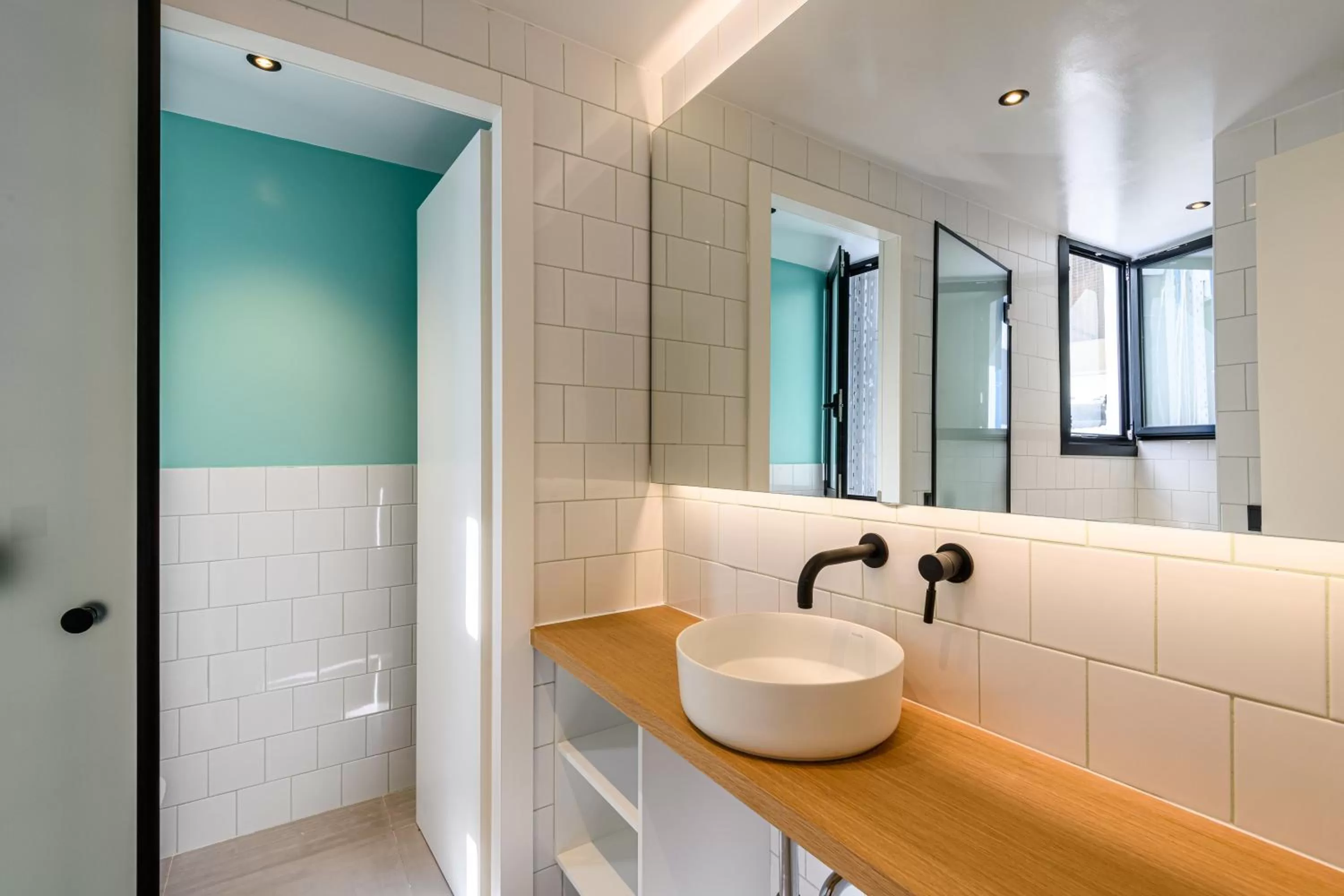 Bathroom in Mosaikon