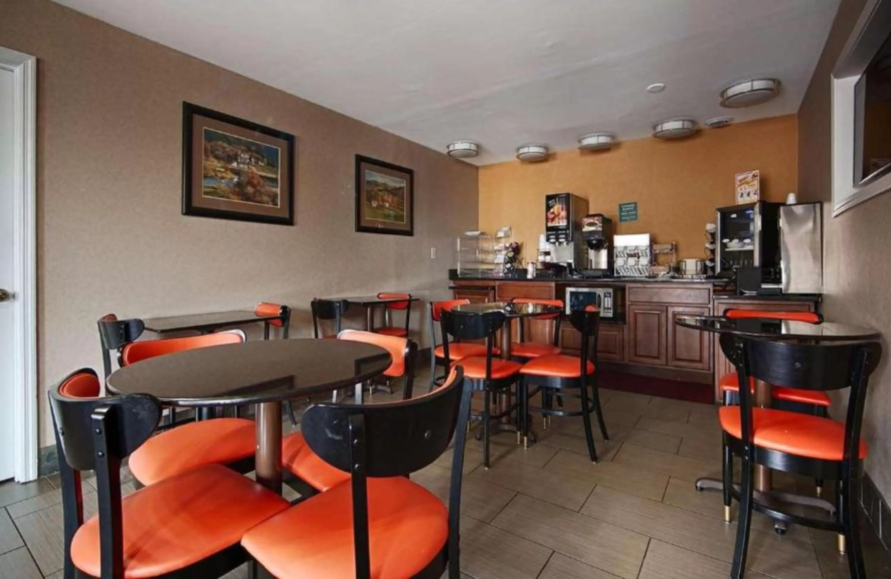 Breakfast in Best Western Executive Inn