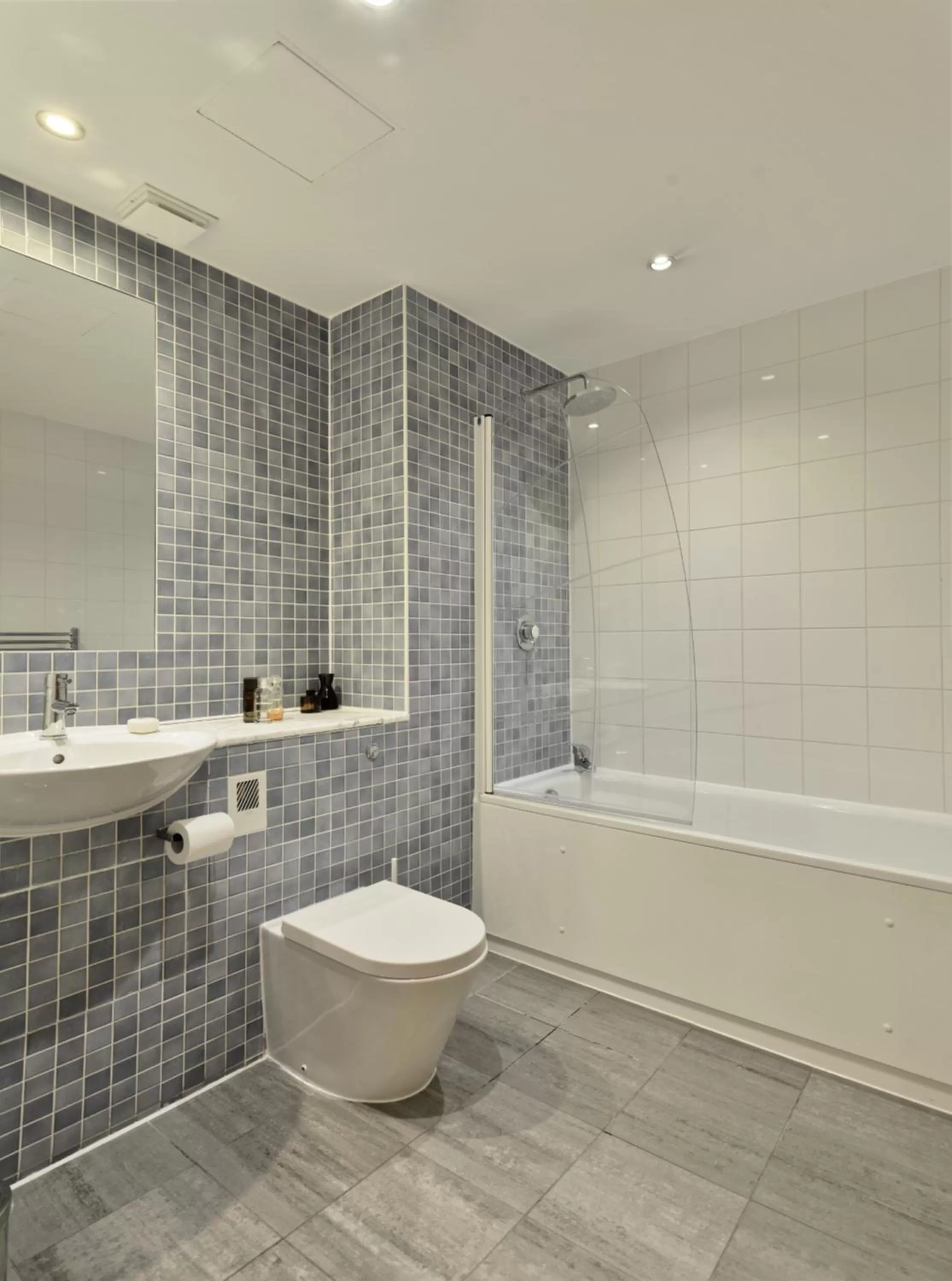 Shower, Bathroom in Farringdon Laceby apartments
