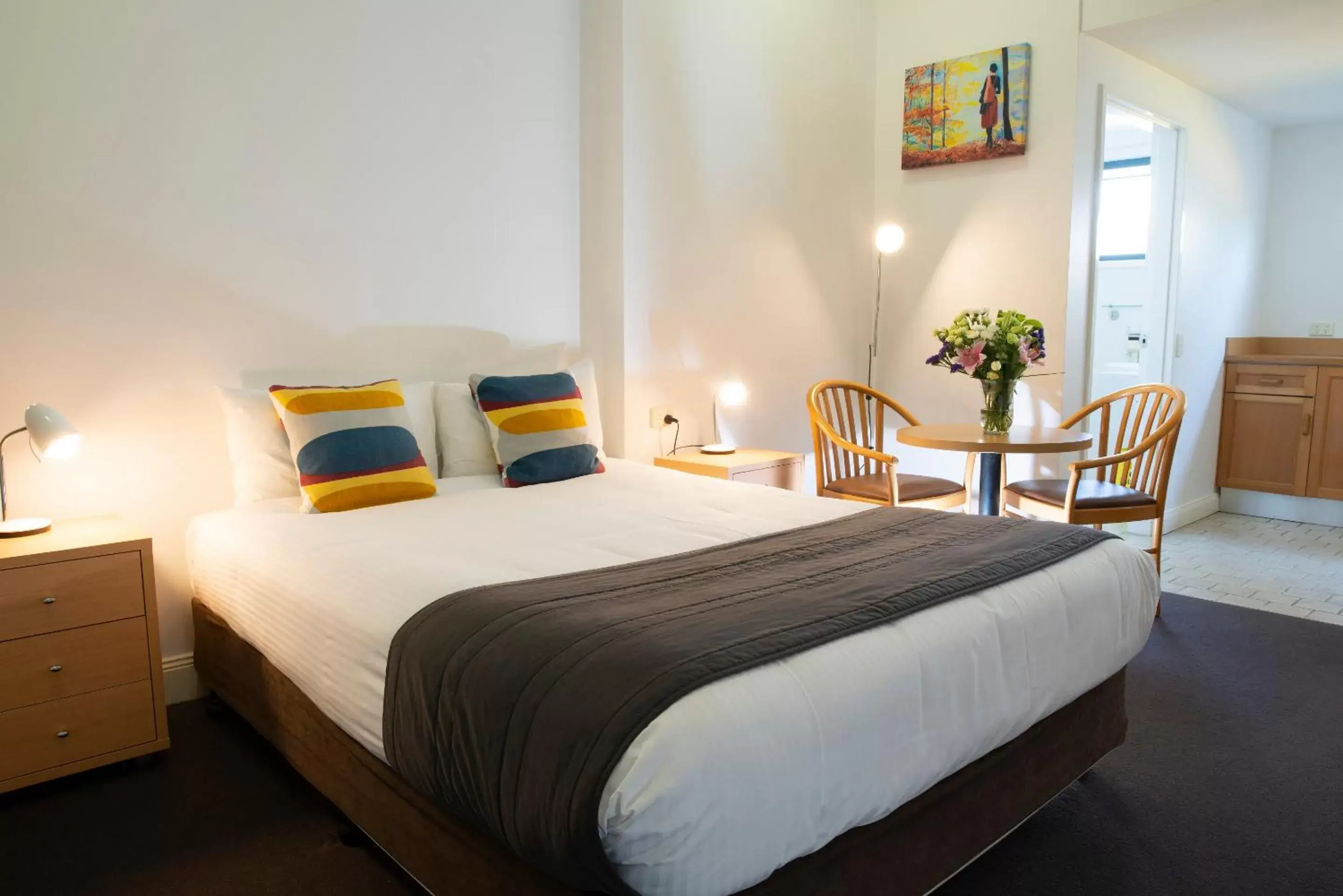 Queen Room - Disability Access in Rockpool Motor Inn Queen Room - Disability Access in Rockpool Motor Inn