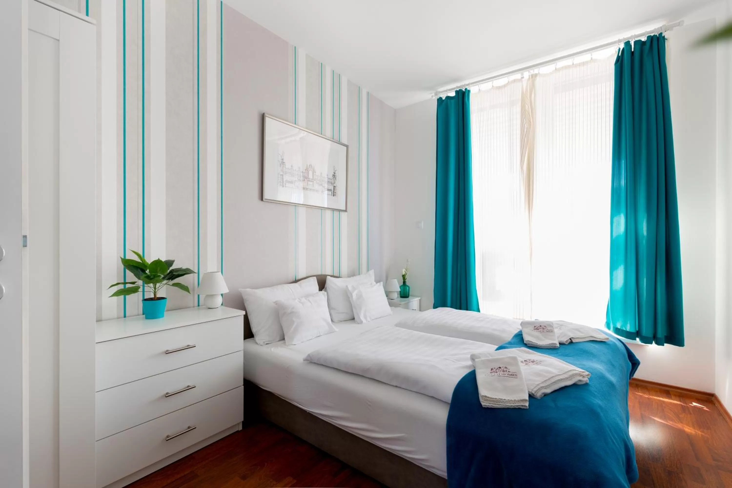 Bedroom, Bed in Sun Resort Apartments