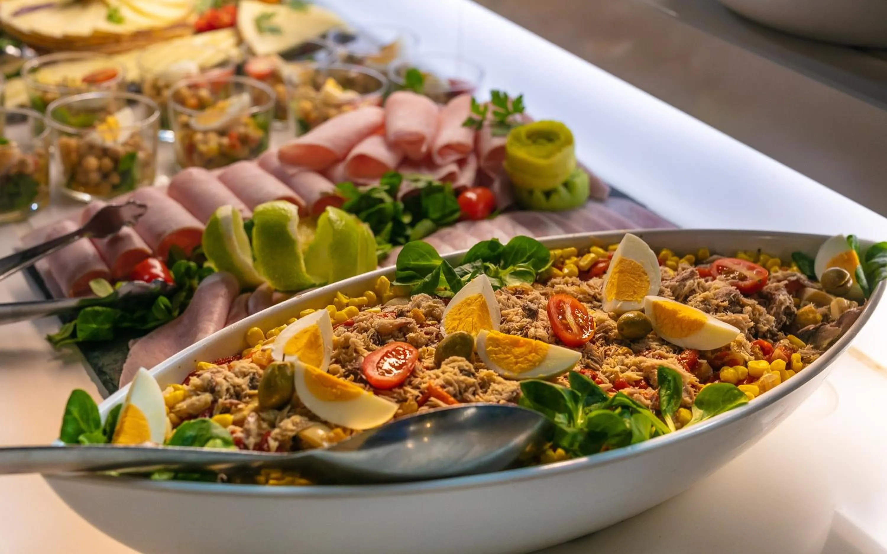 Food and drinks in Hotel Olympus