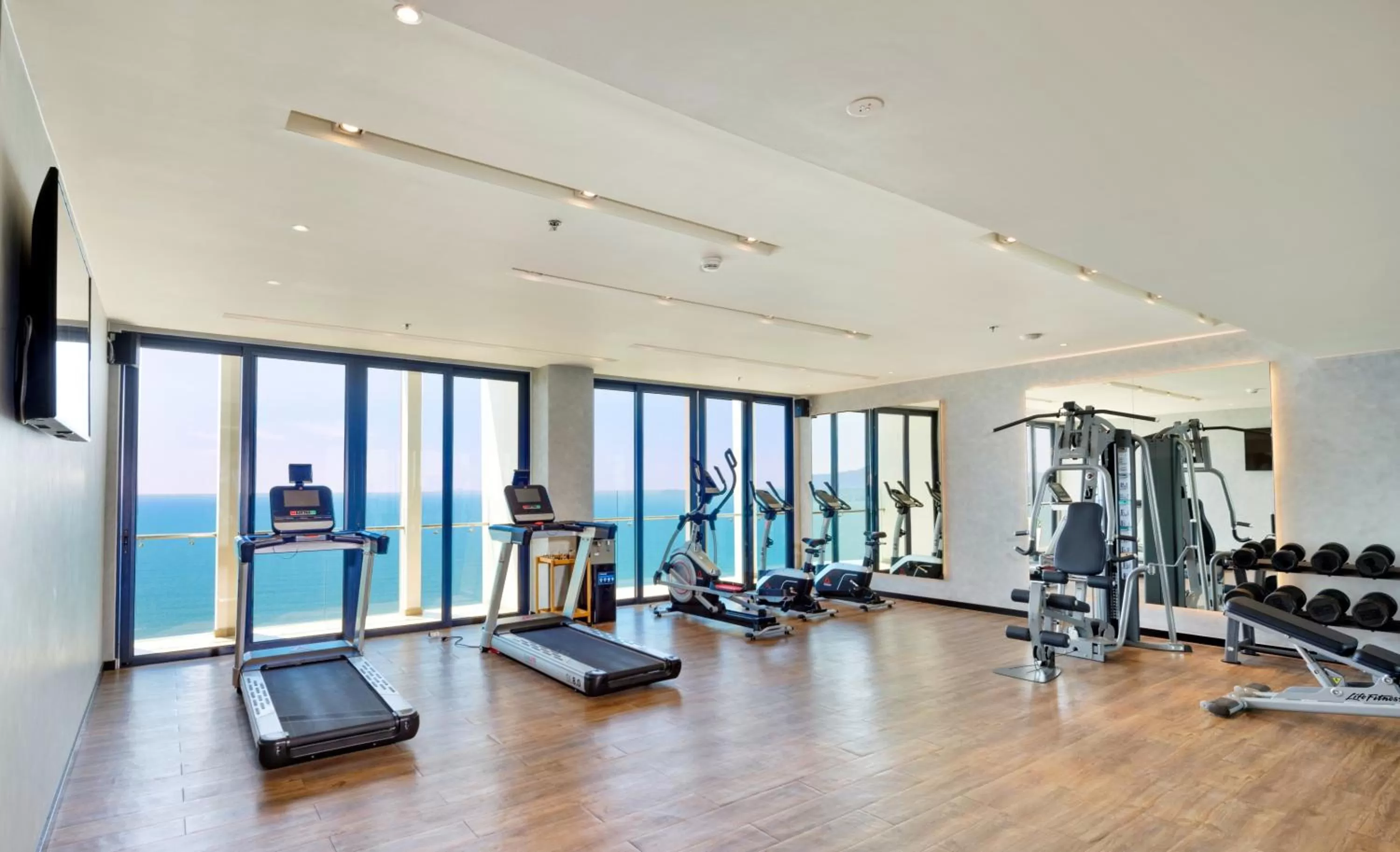 Fitness centre/facilities in Anya Premier Beachfront Hotel Quy Nhon