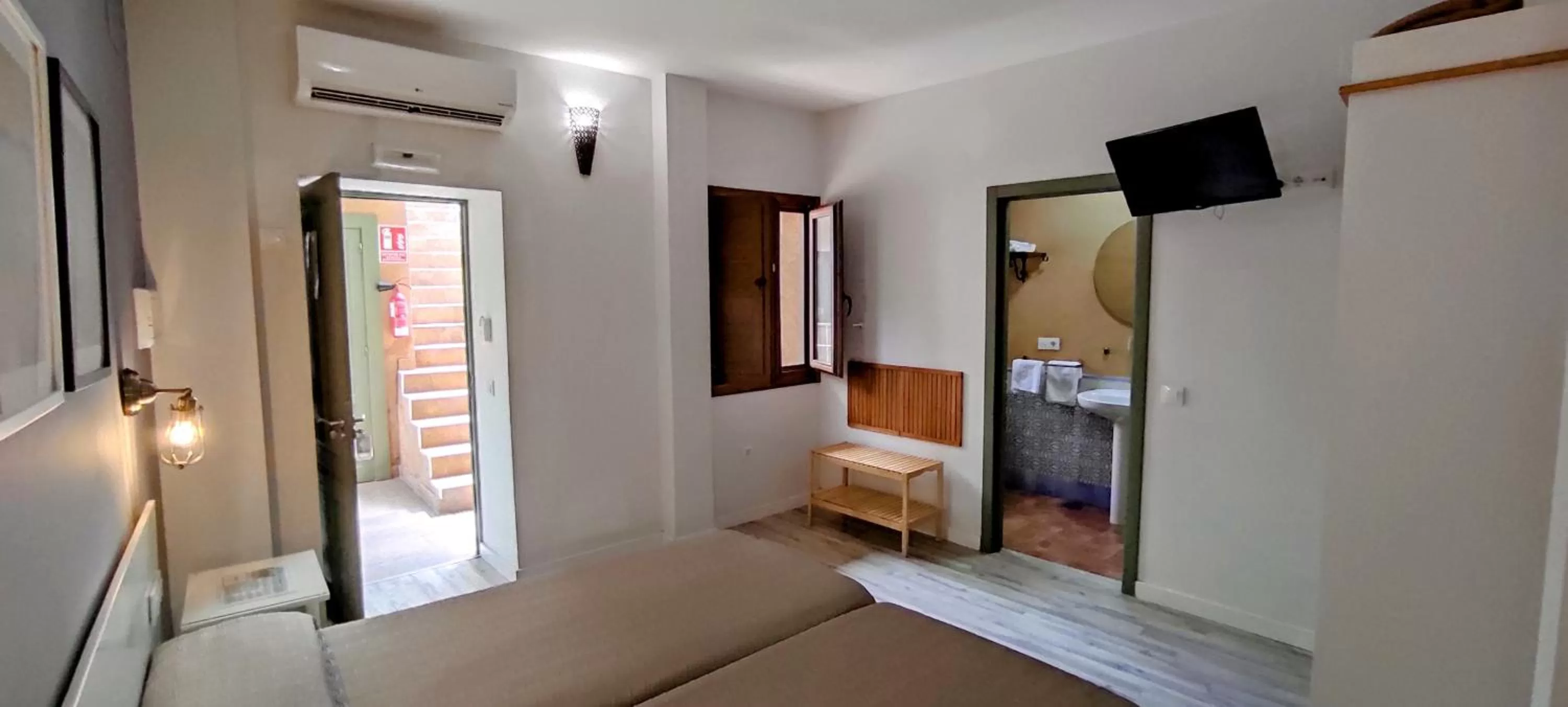 Photo of the whole room, Bed in Hotel Patio de las Cruces