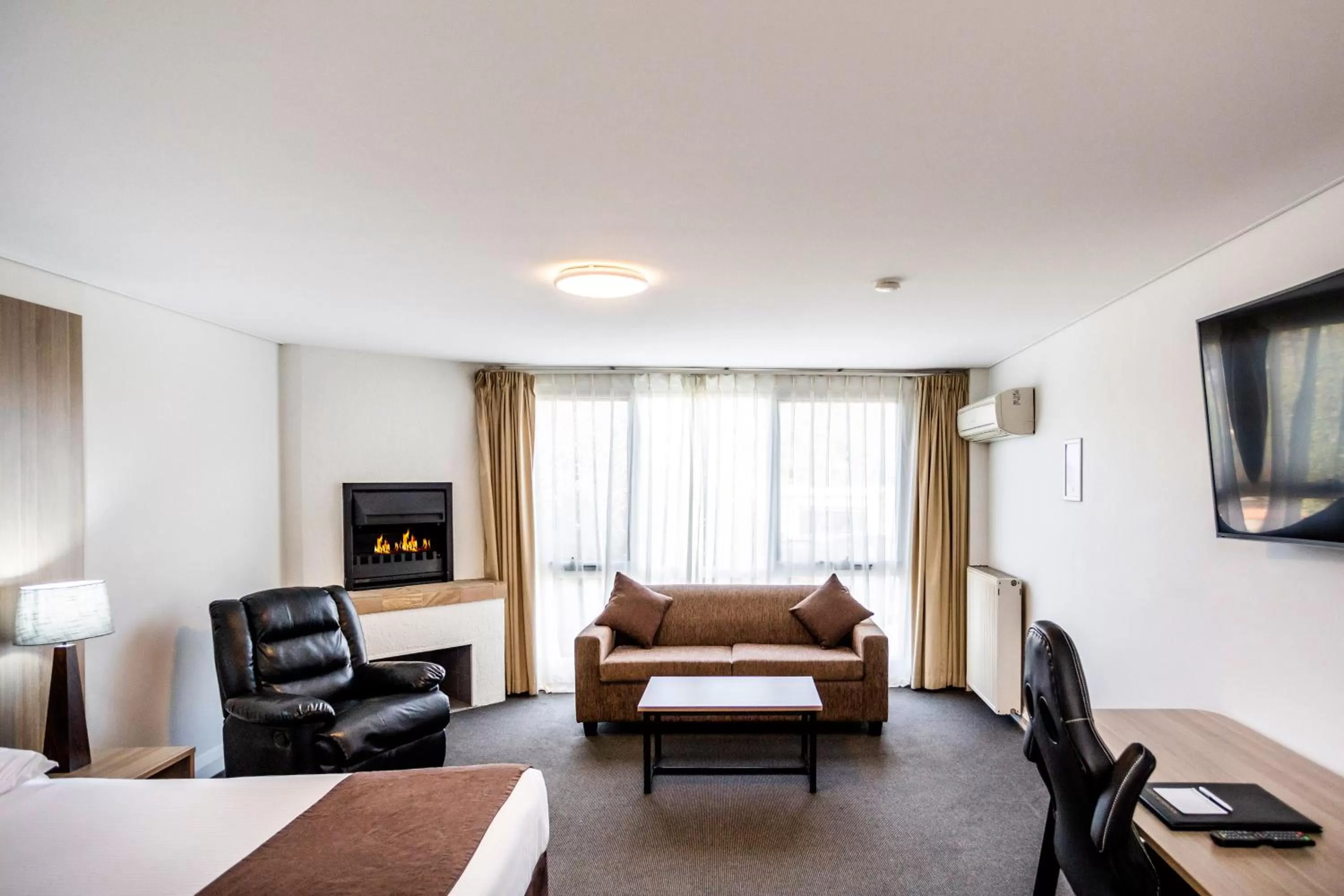 Seating Area in Mantra Bathurst