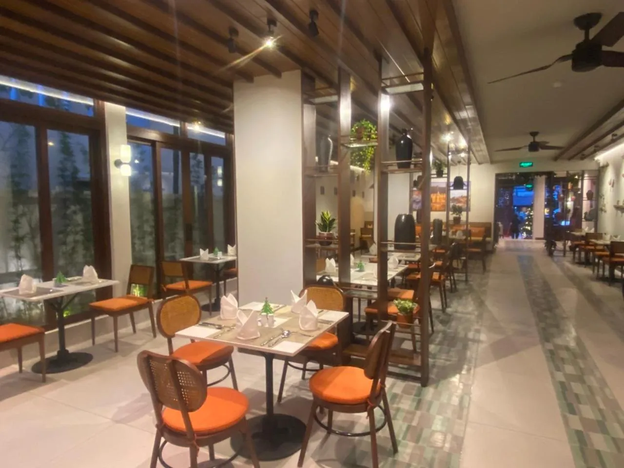 Restaurant/places to eat in Cozy An Boutique Hotel Hoian